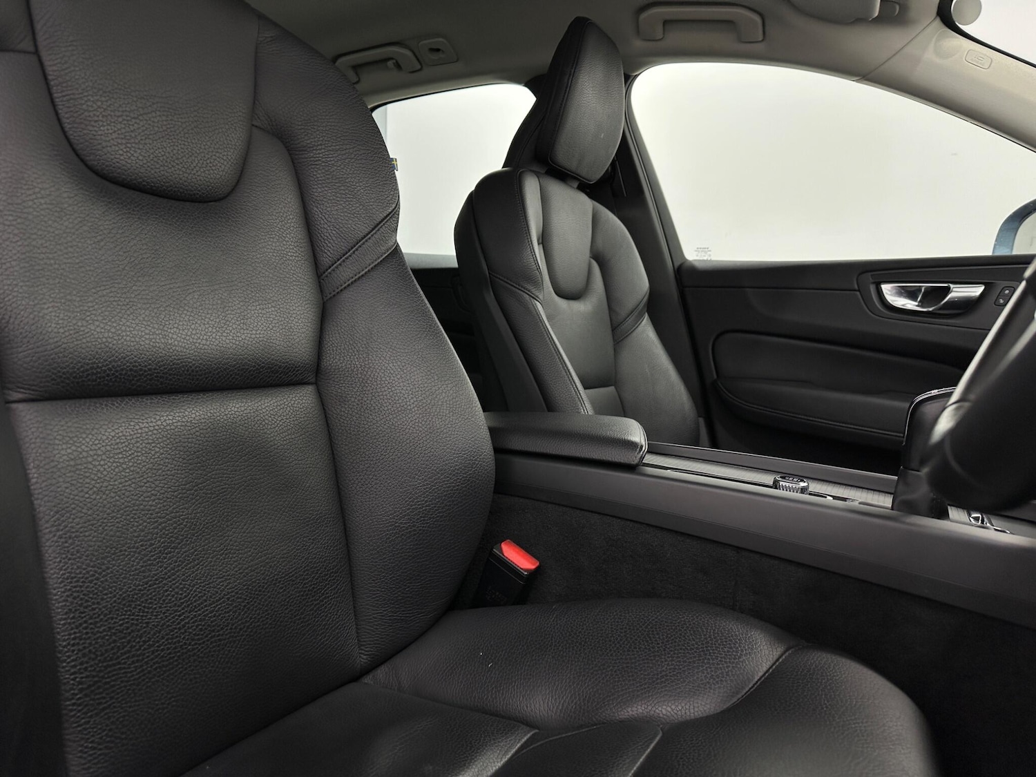 Used Volvo XC60 2019 for sale - 76878898: Photo 28