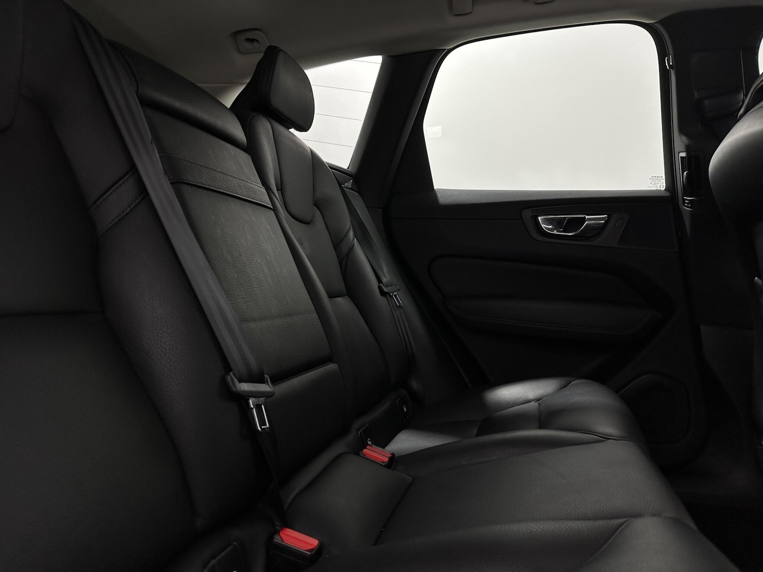 Used Volvo XC60 2019 for sale - 76878898: Photo 39