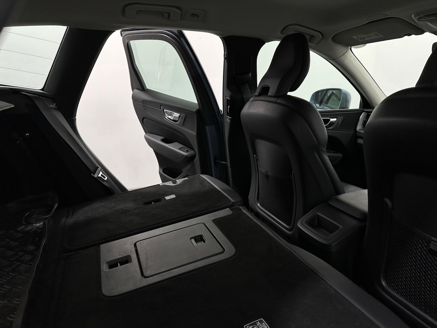 Used Volvo XC60 2019 for sale - 76878898: Photo 43