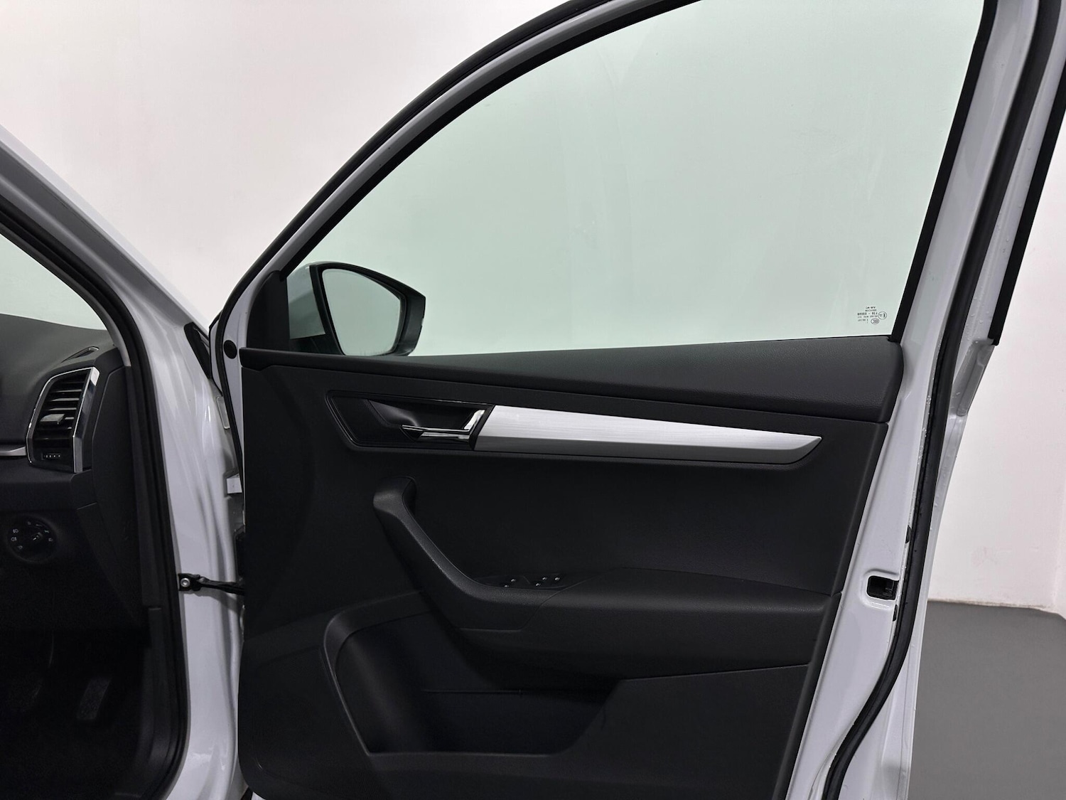 Used Skoda Karoq 2022 for sale - 77278932: Photo 30