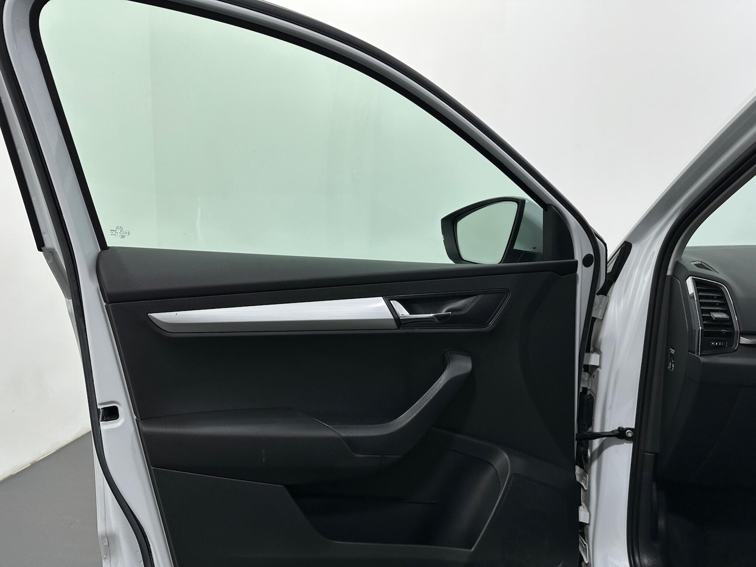 Used Skoda Karoq 2022 for sale - 77278932: Photo 34