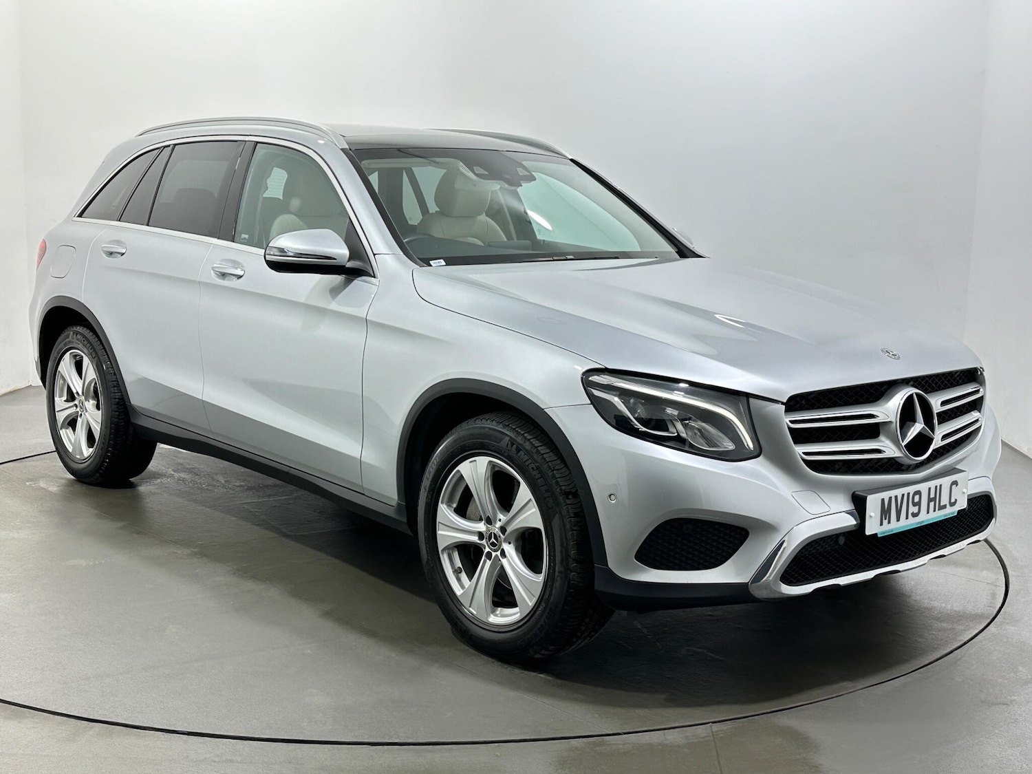 Used Mercedes-Benz GLC 2019 for sale - 78147984: Photo 1