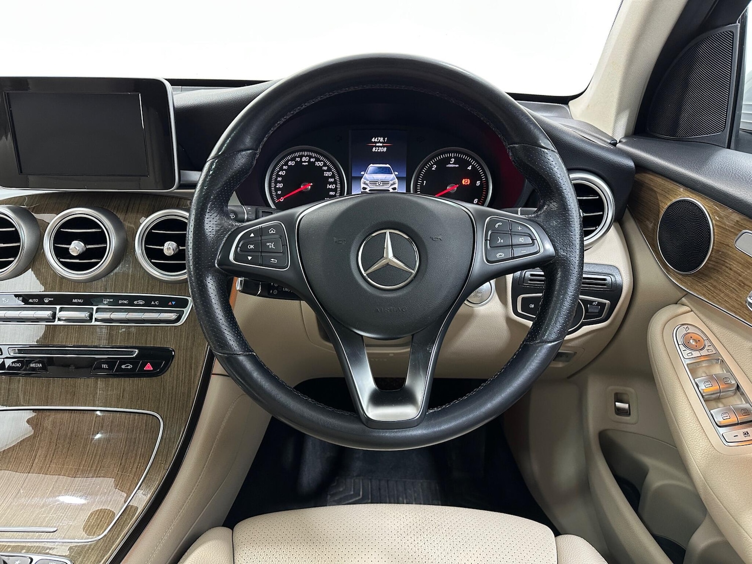 Used Mercedes-Benz GLC 2019 for sale - 78147984: Photo 13