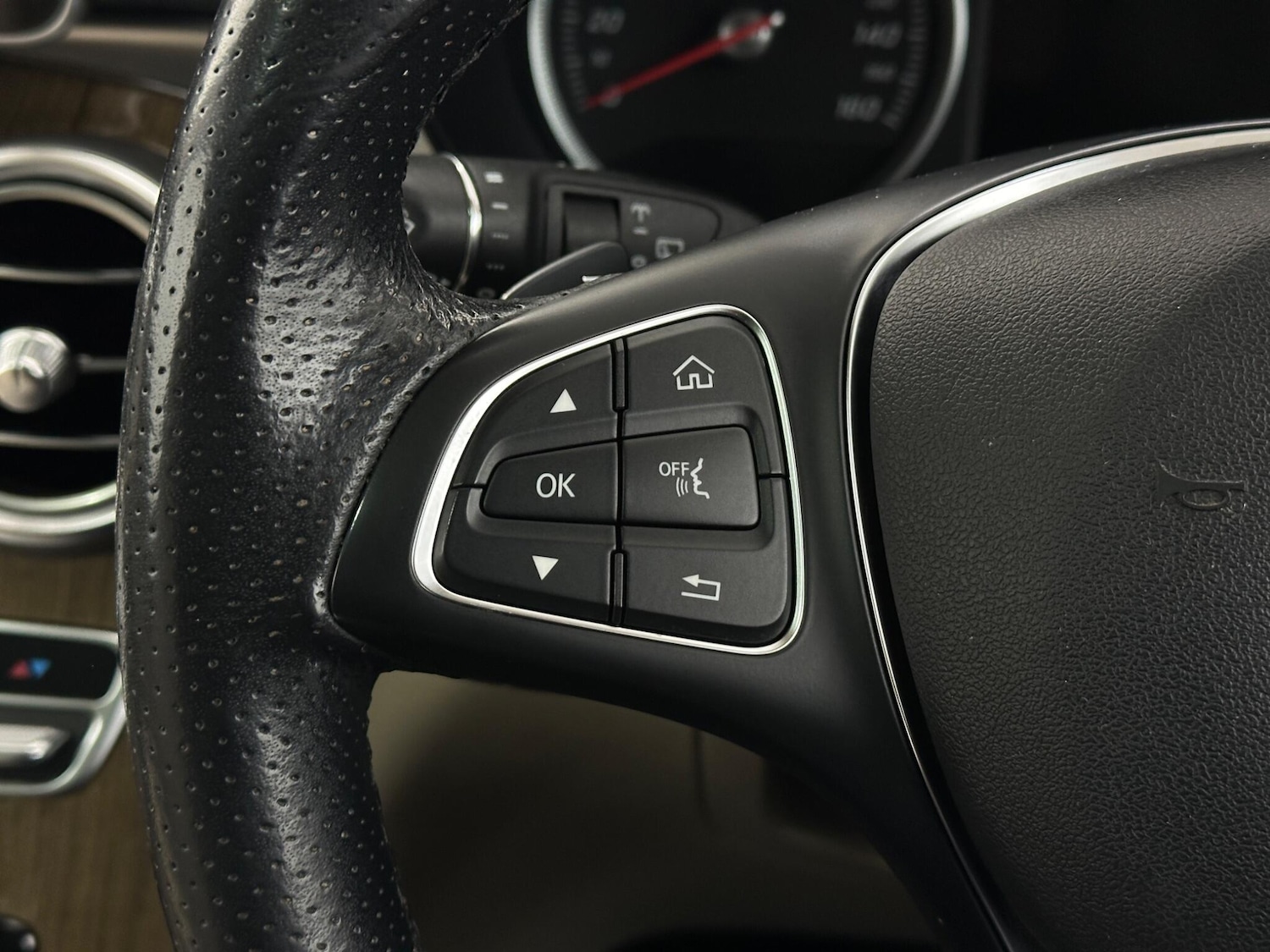 Used Mercedes-Benz GLC 2019 for sale - 78147984: Photo 15