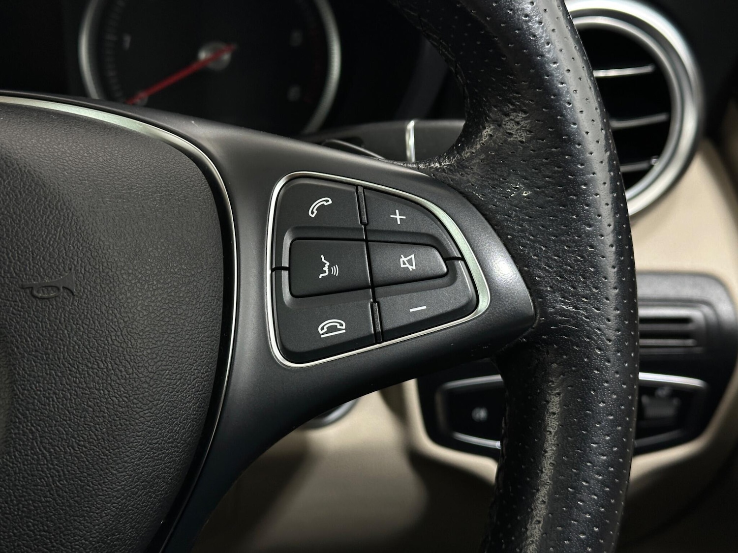 Used Mercedes-Benz GLC 2019 for sale - 78147984: Photo 16