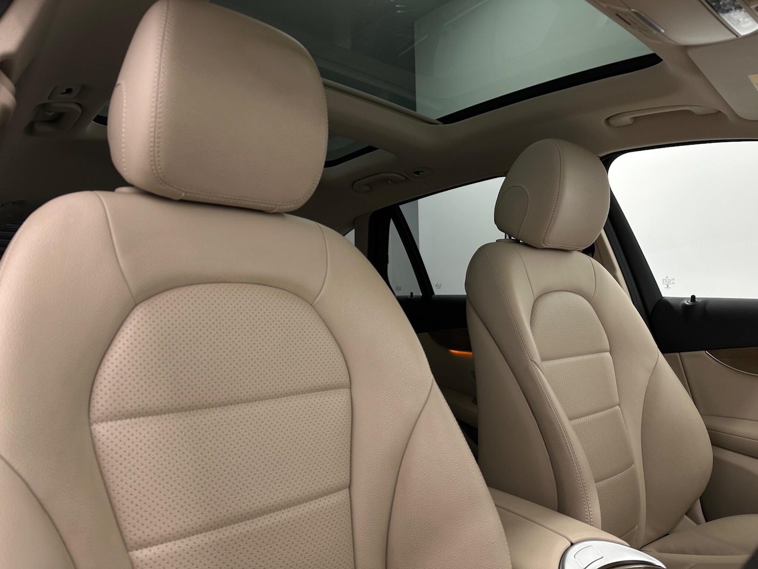 Used Mercedes-Benz GLC 2019 for sale - 78147984: Photo 34