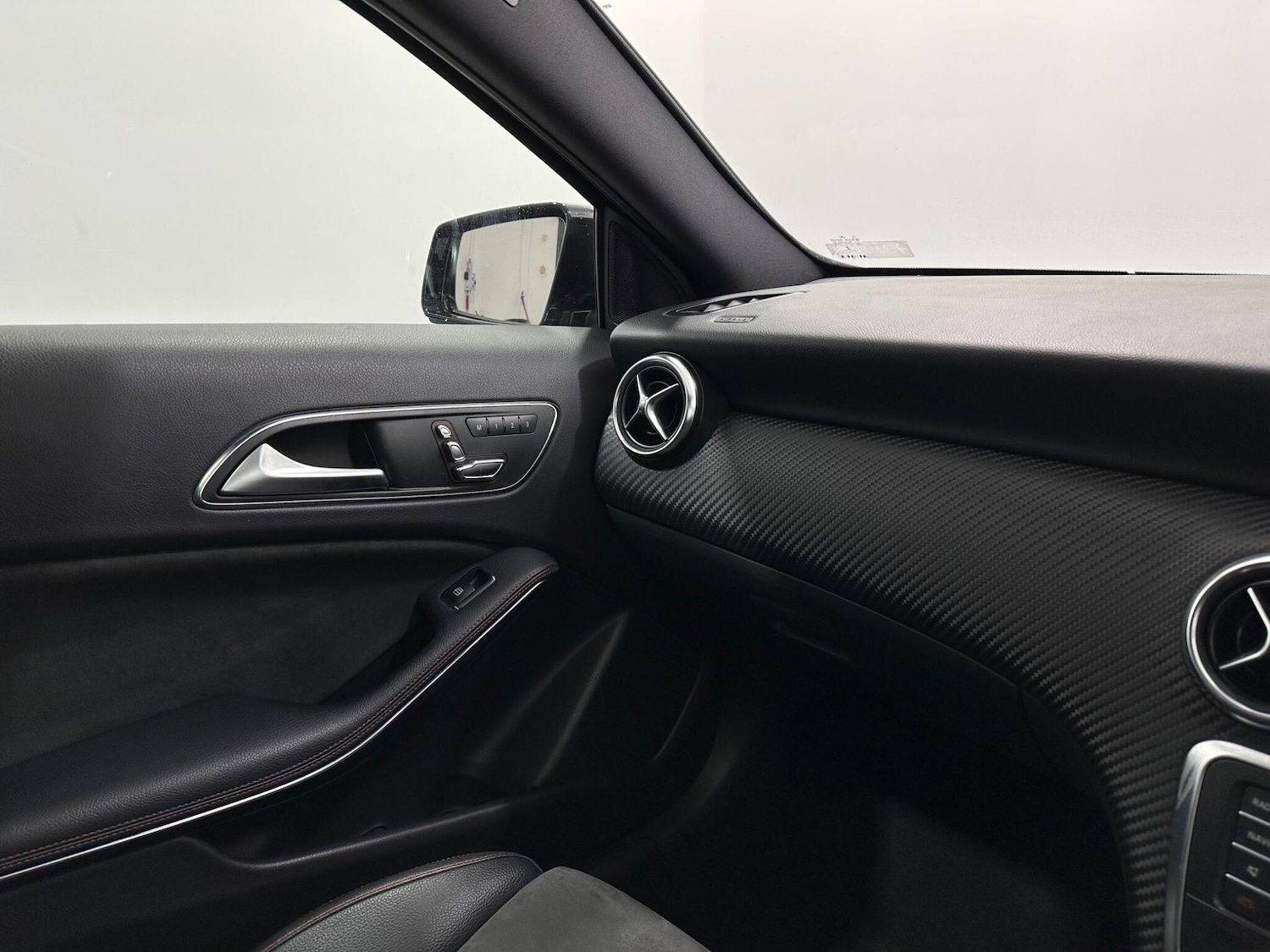 Used Mercedes-Benz A-Class for sale - 77925363: Photo 29