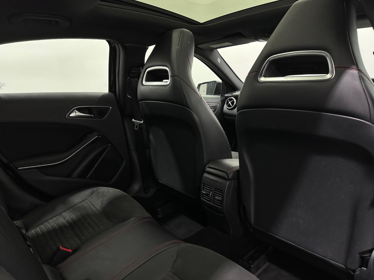 Used Mercedes-Benz A-Class for sale - 77925363: Photo 43