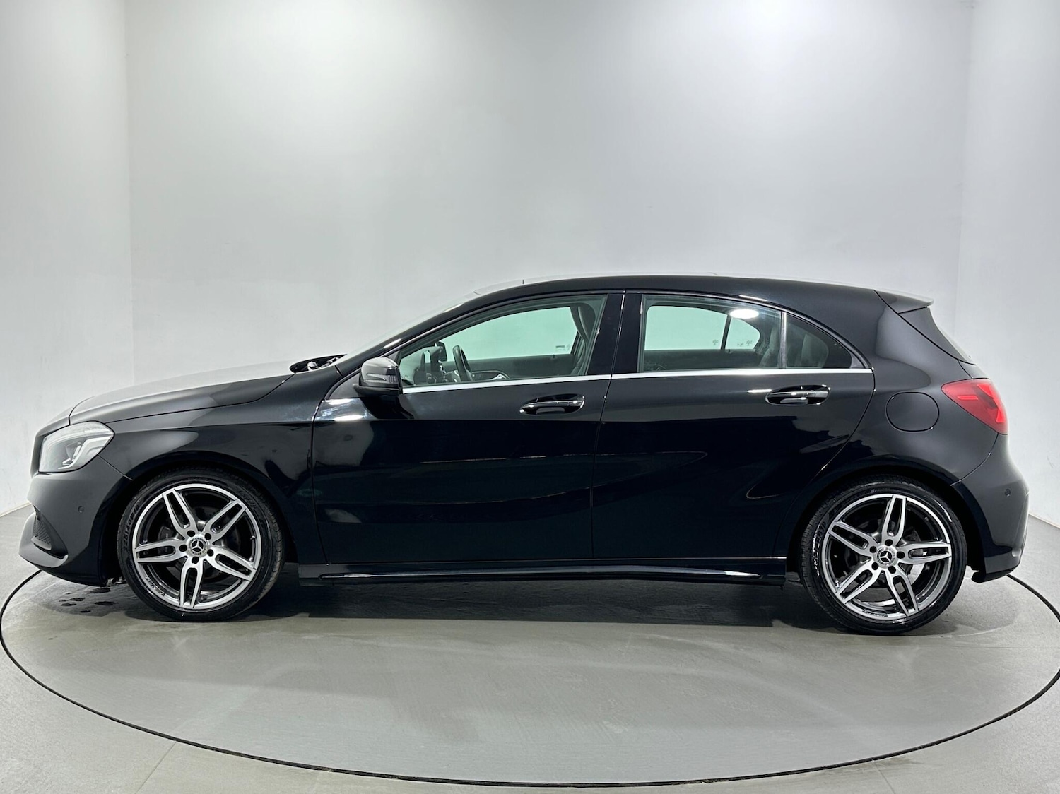 Used Mercedes-Benz A-Class for sale - 77925363: Photo 5