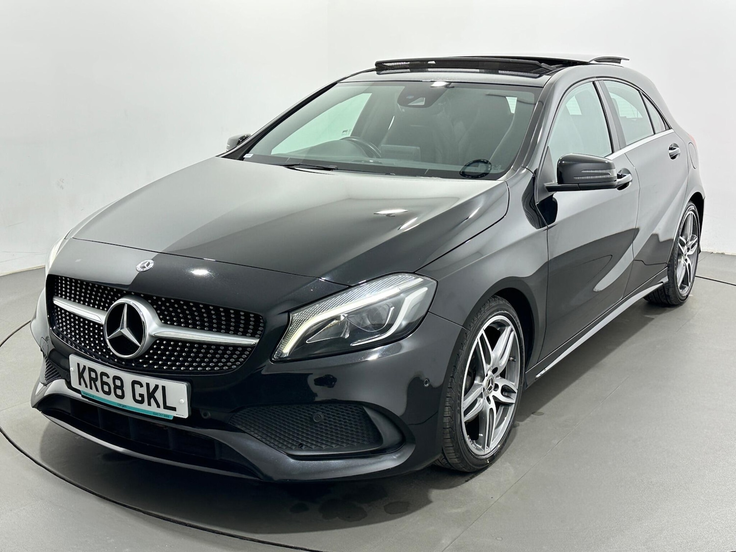 Used Mercedes-Benz A-Class for sale - 77925363: Photo 55