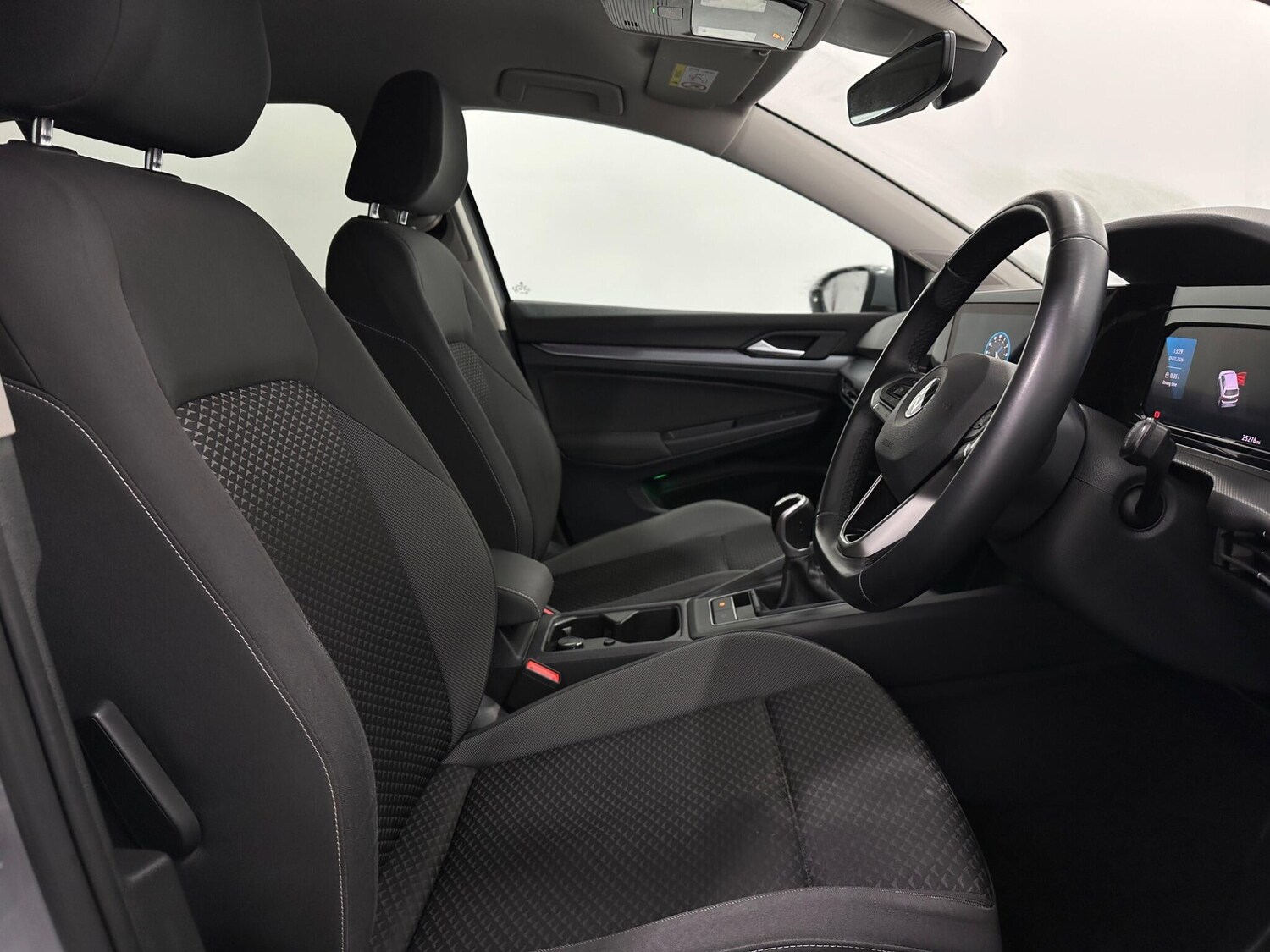 Used Volkswagen Golf 2022 for sale - 77455603: Photo 32