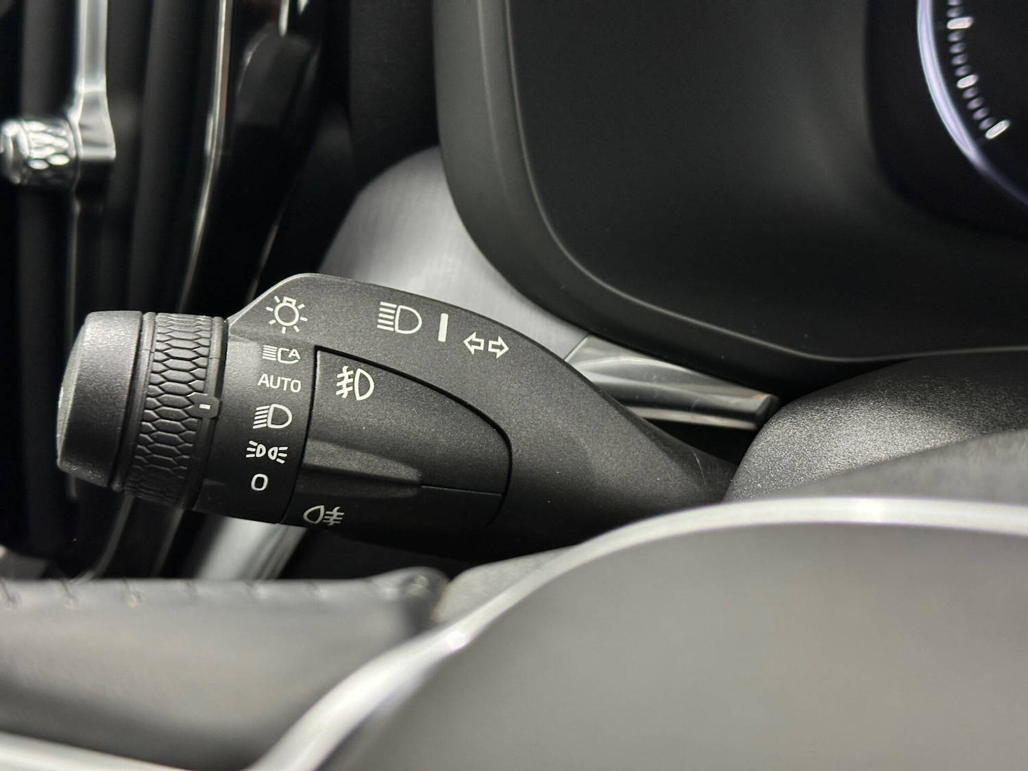 Used Volvo XC60 2018 for sale - 77794216: Photo 13