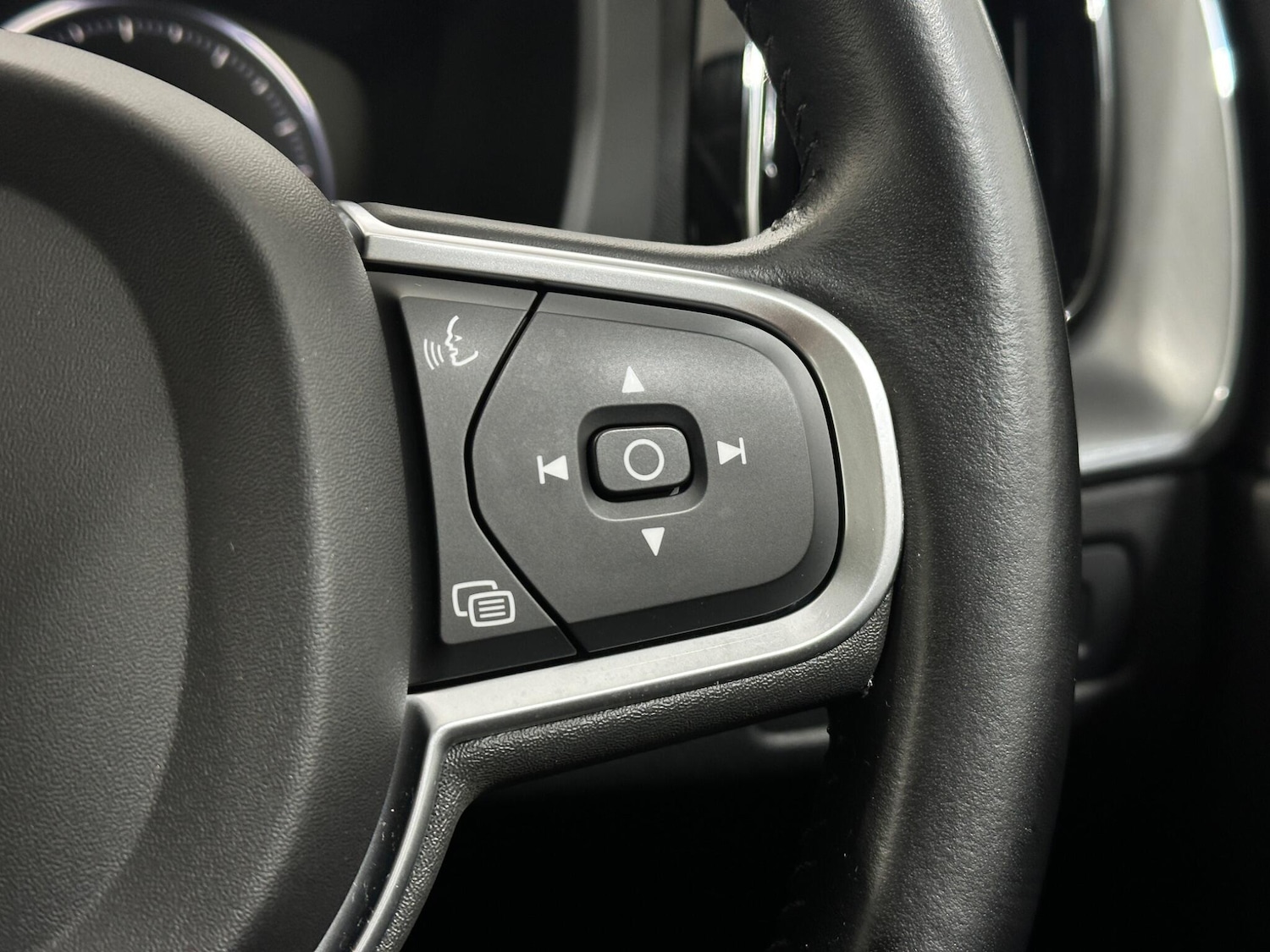 Used Volvo XC60 2018 for sale - 77794216: Photo 15