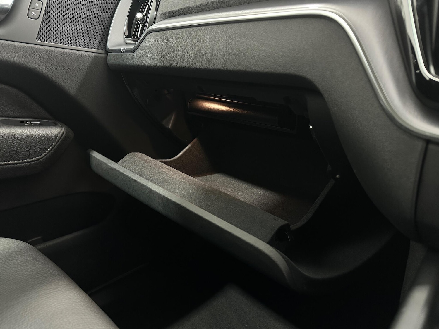 Used Volvo XC60 2018 for sale - 77794216: Photo 26