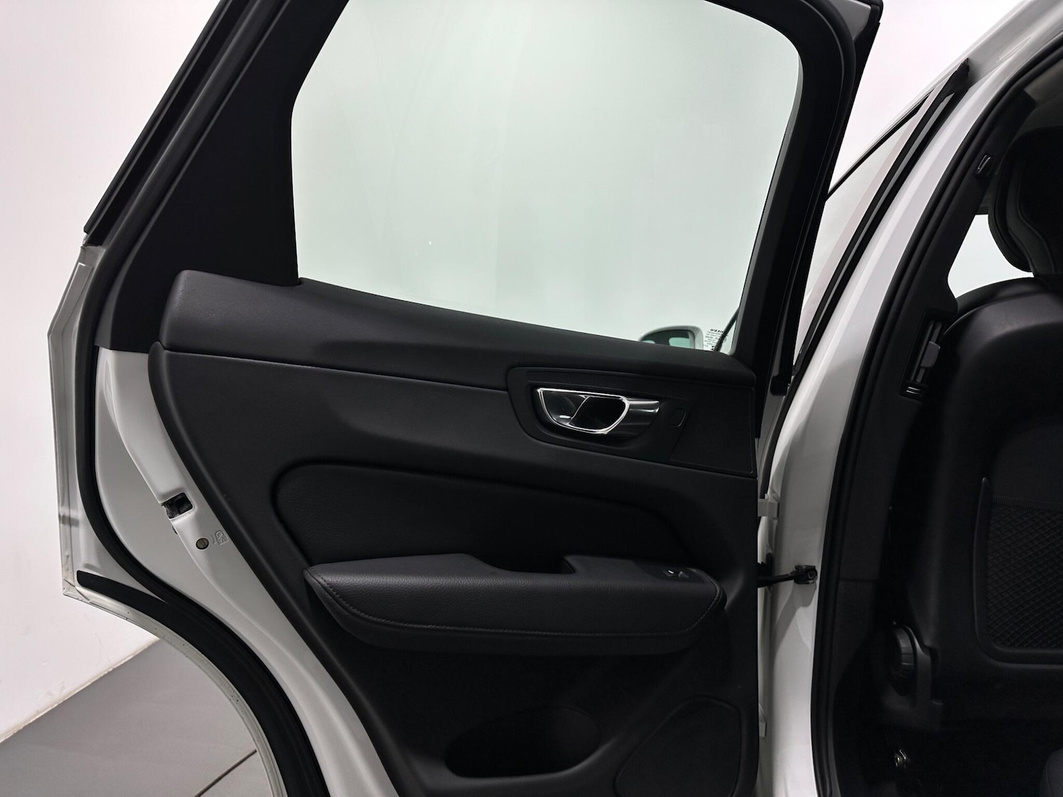 Used Volvo XC60 2018 for sale - 77794216: Photo 39