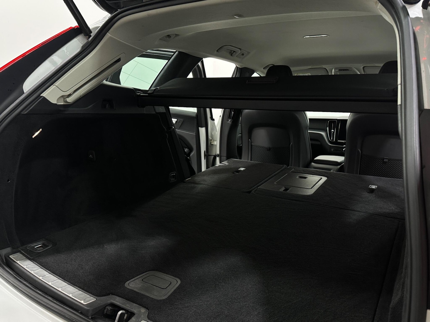 Used Volvo XC60 2018 for sale - 77794216: Photo 44