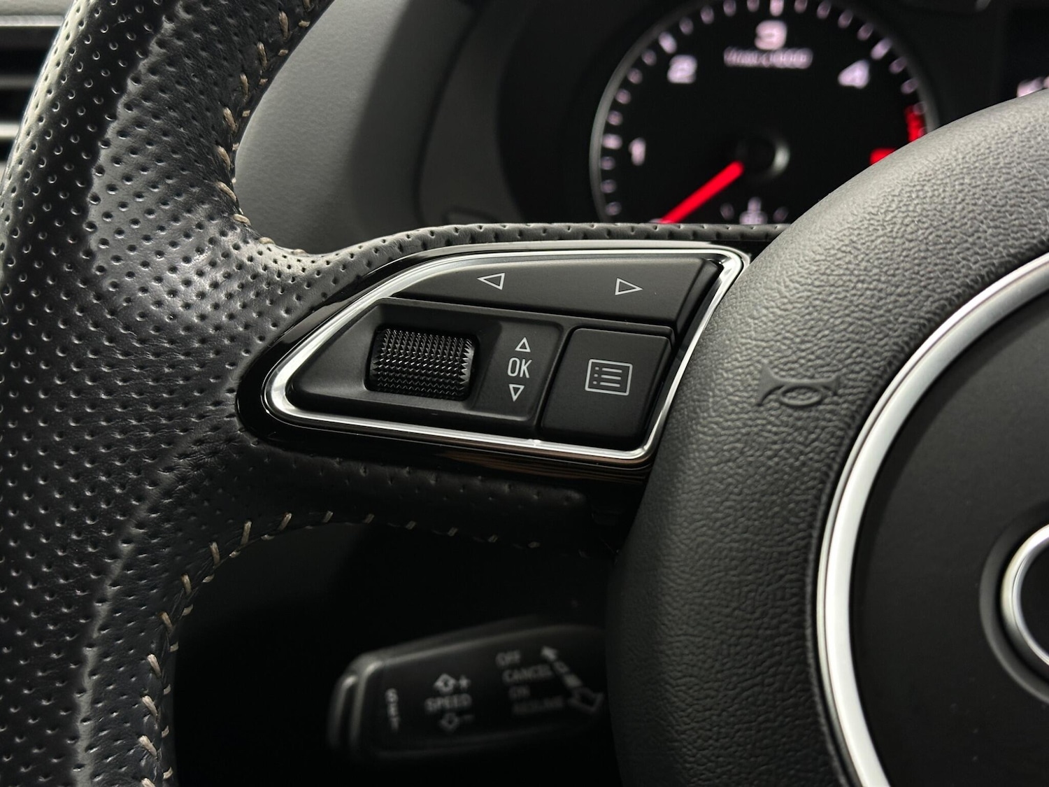 Used Audi Q3 2016 for sale - 76878638: Photo 13