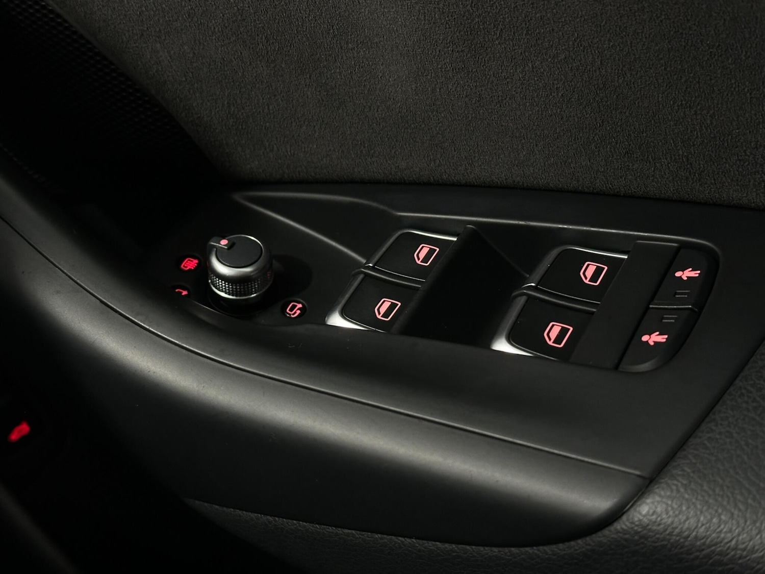 Used Audi Q3 2016 for sale - 76878638: Photo 17