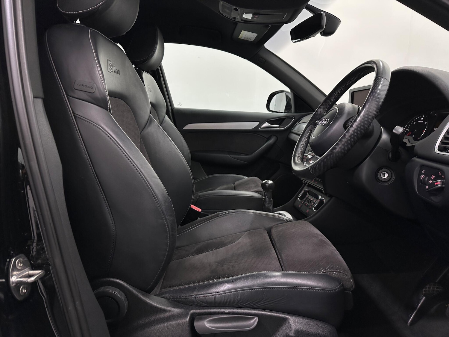 Used Audi Q3 2016 for sale - 76878638: Photo 29