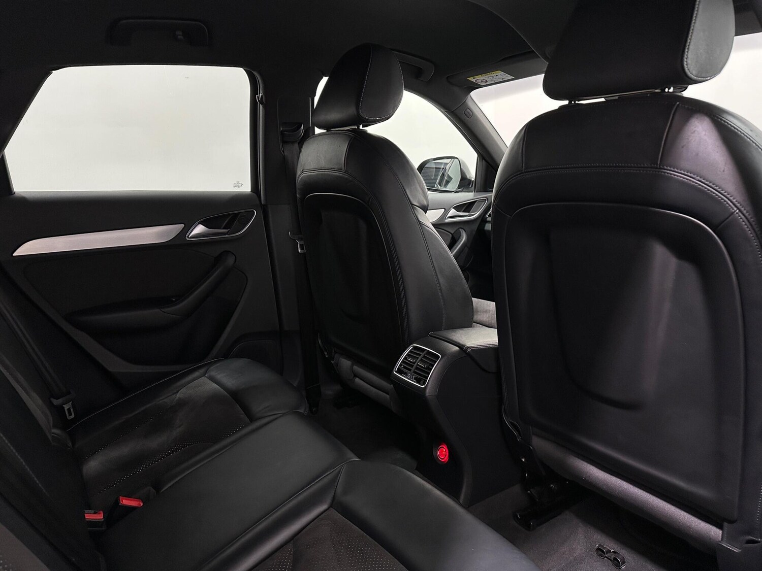 Used Audi Q3 2016 for sale - 76878638: Photo 40