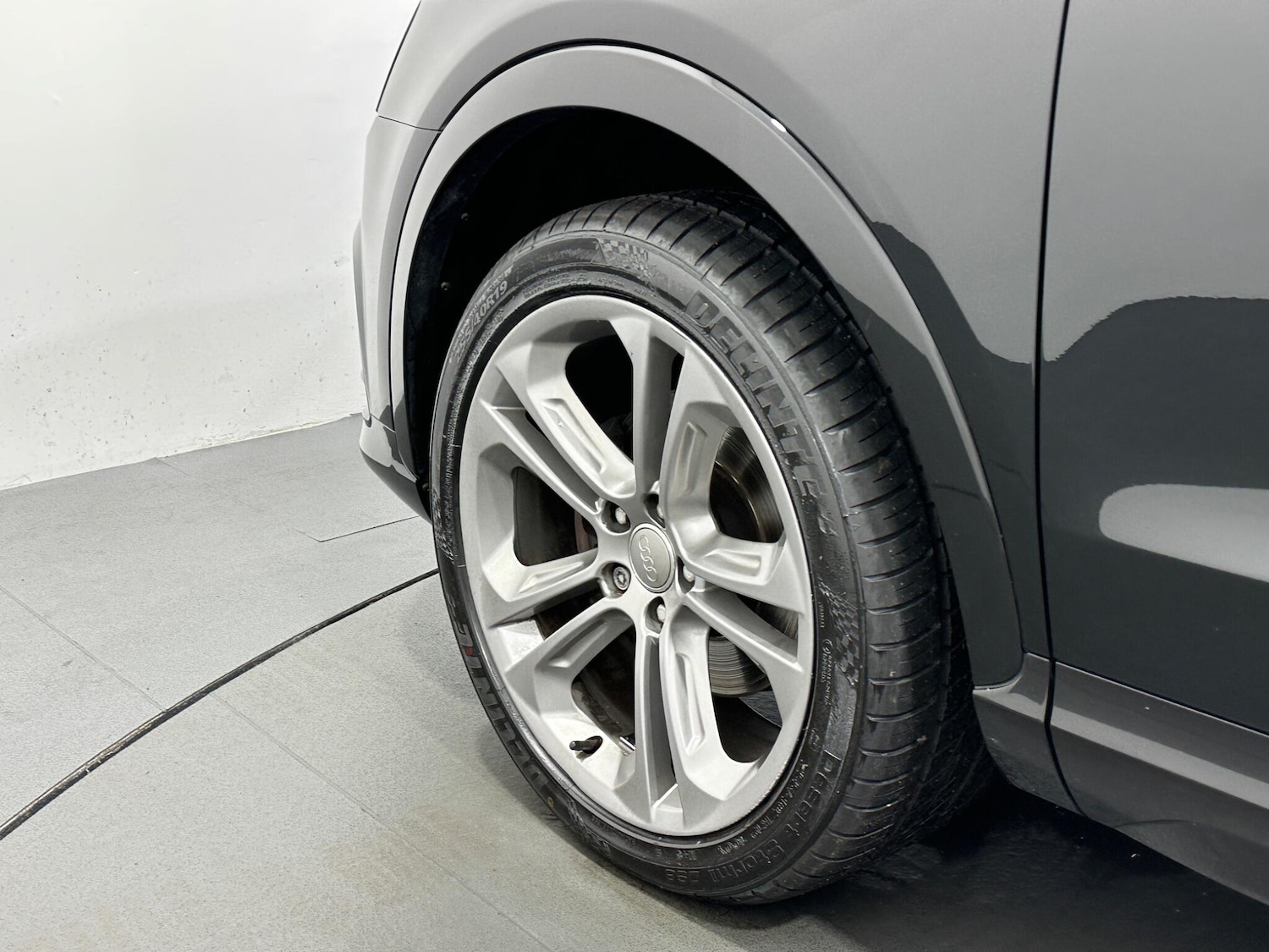 Used Audi Q3 2016 for sale - 76878638: Photo 50