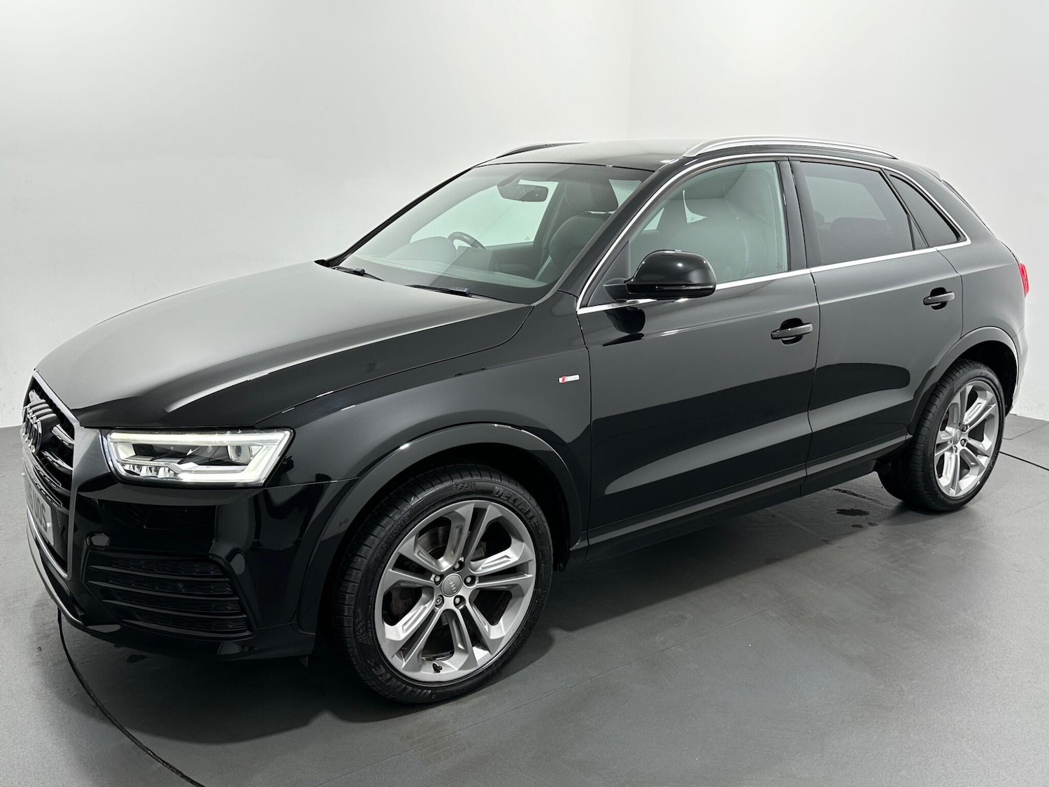 Used Audi Q3 2016 for sale - 76878638: Photo 53