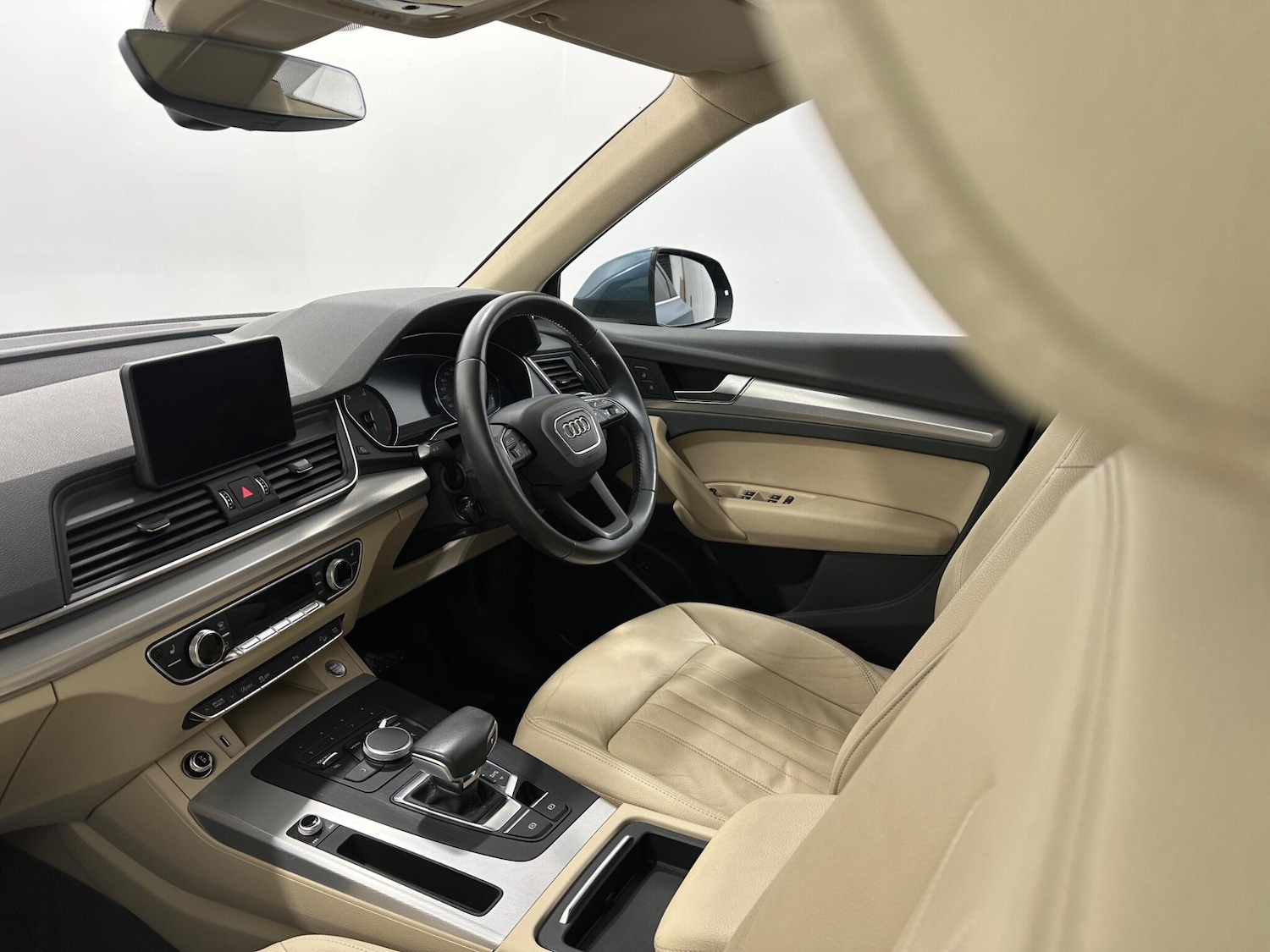 Used Audi Q5 2018 for sale - 76878567: Photo 30