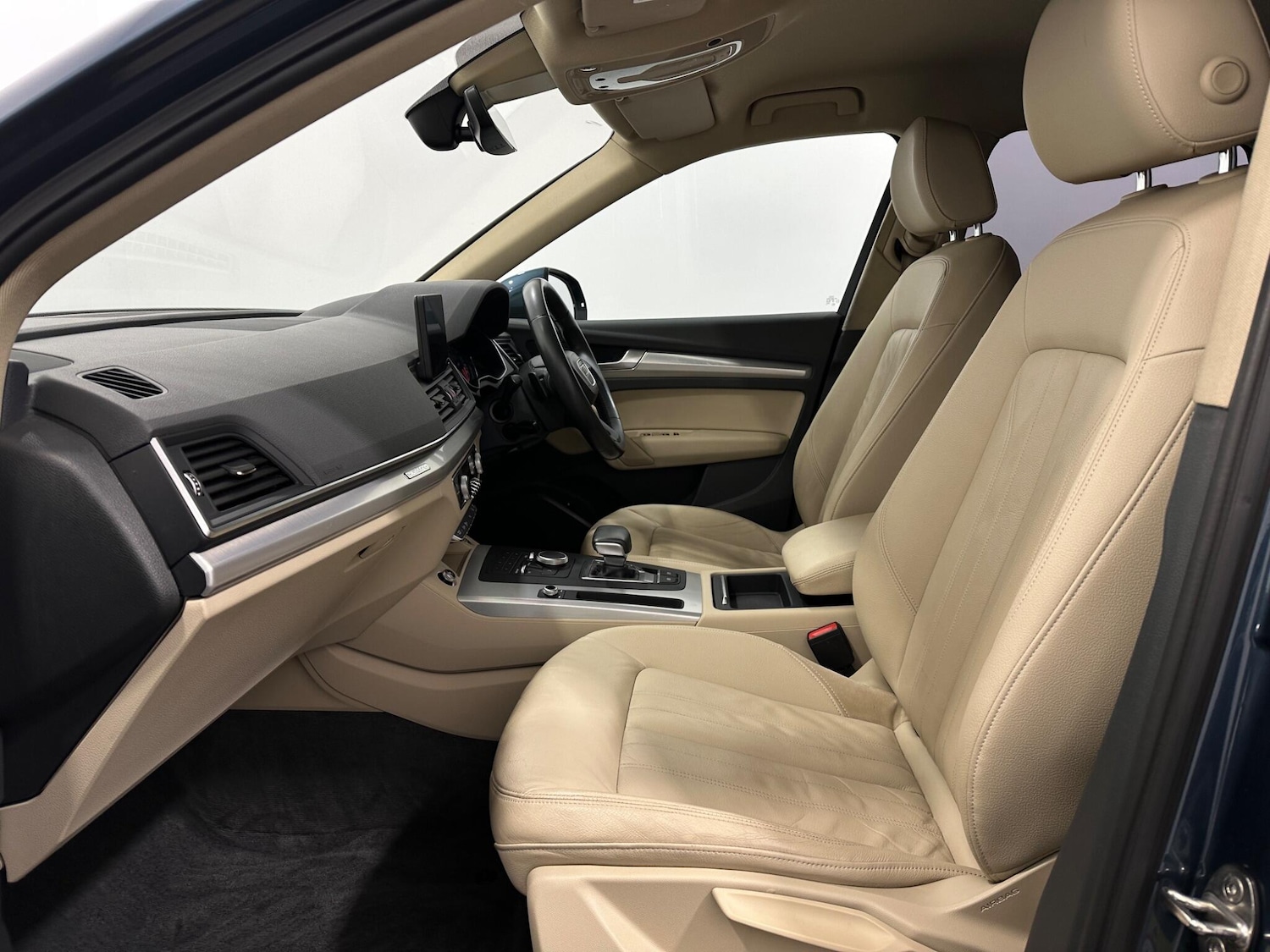 Used Audi Q5 2018 for sale - 76878567: Photo 35