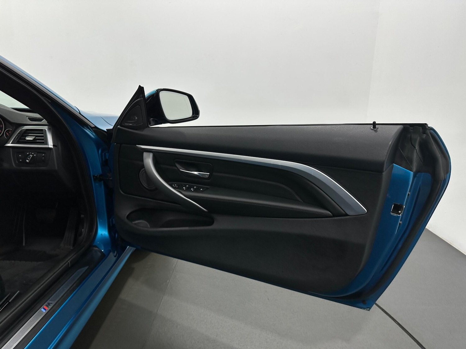 Used BMW 4 Series 2018 for sale - 76878677: Photo 33