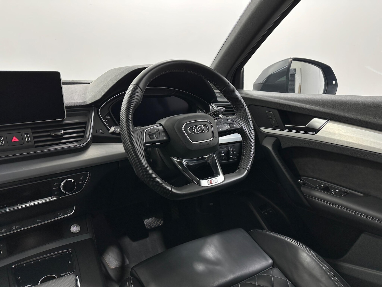 Used Audi Q5 2019 for sale - 76898865: Photo 11