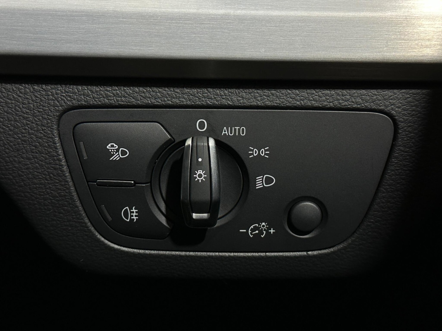 Used Audi Q5 2019 for sale - 76898865: Photo 17