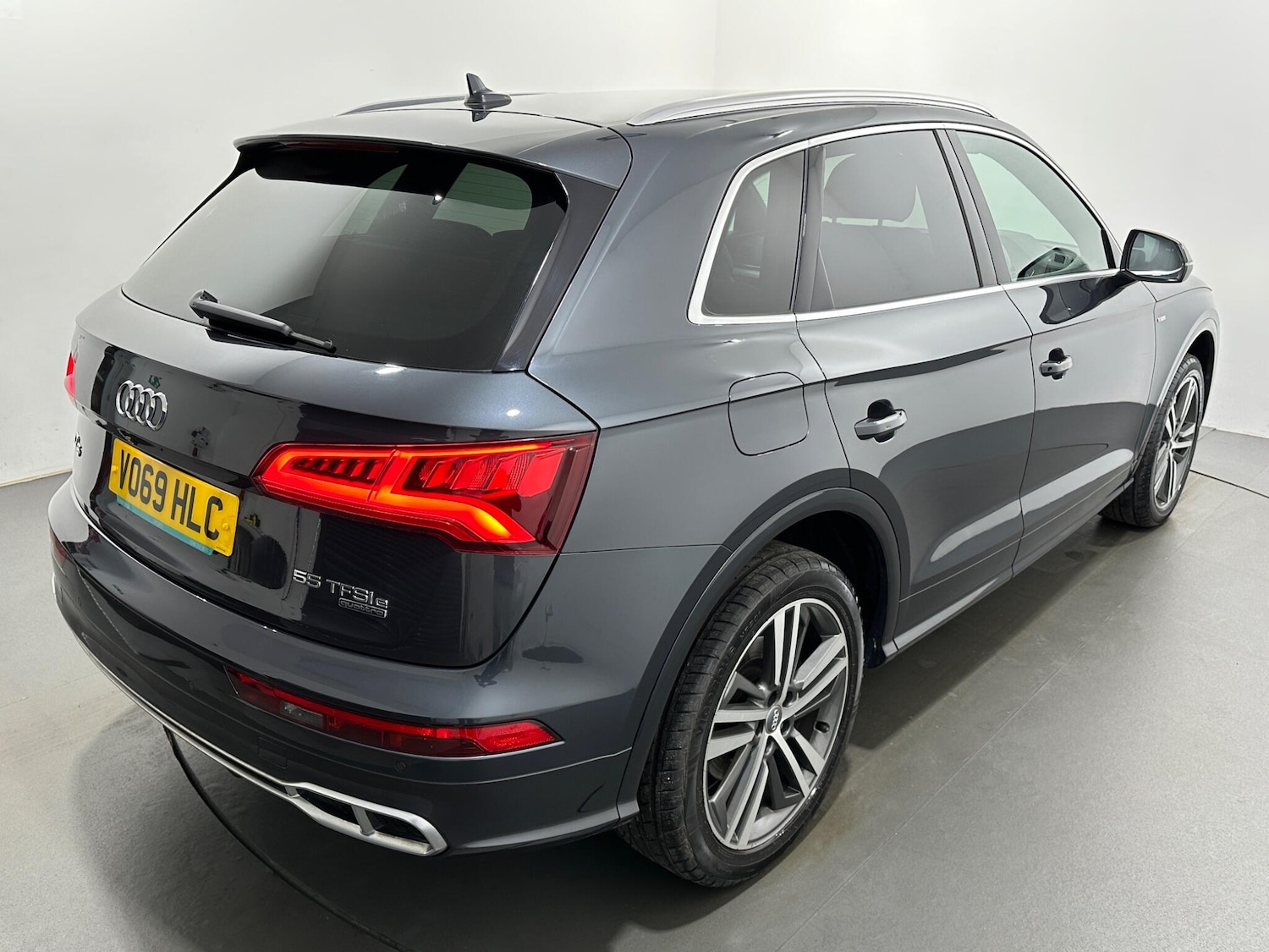 Used Audi Q5 2019 for sale - 76898865: Photo 51