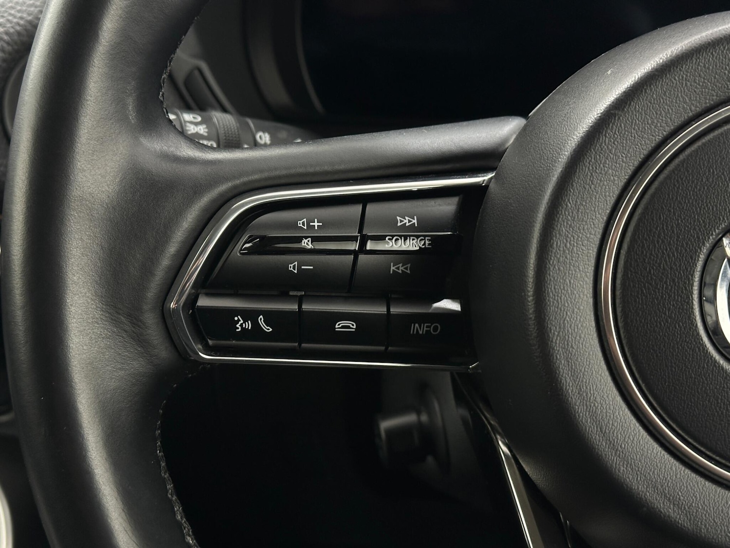 Used Mazda CX-60 2023 for sale - 77978143: Photo 15