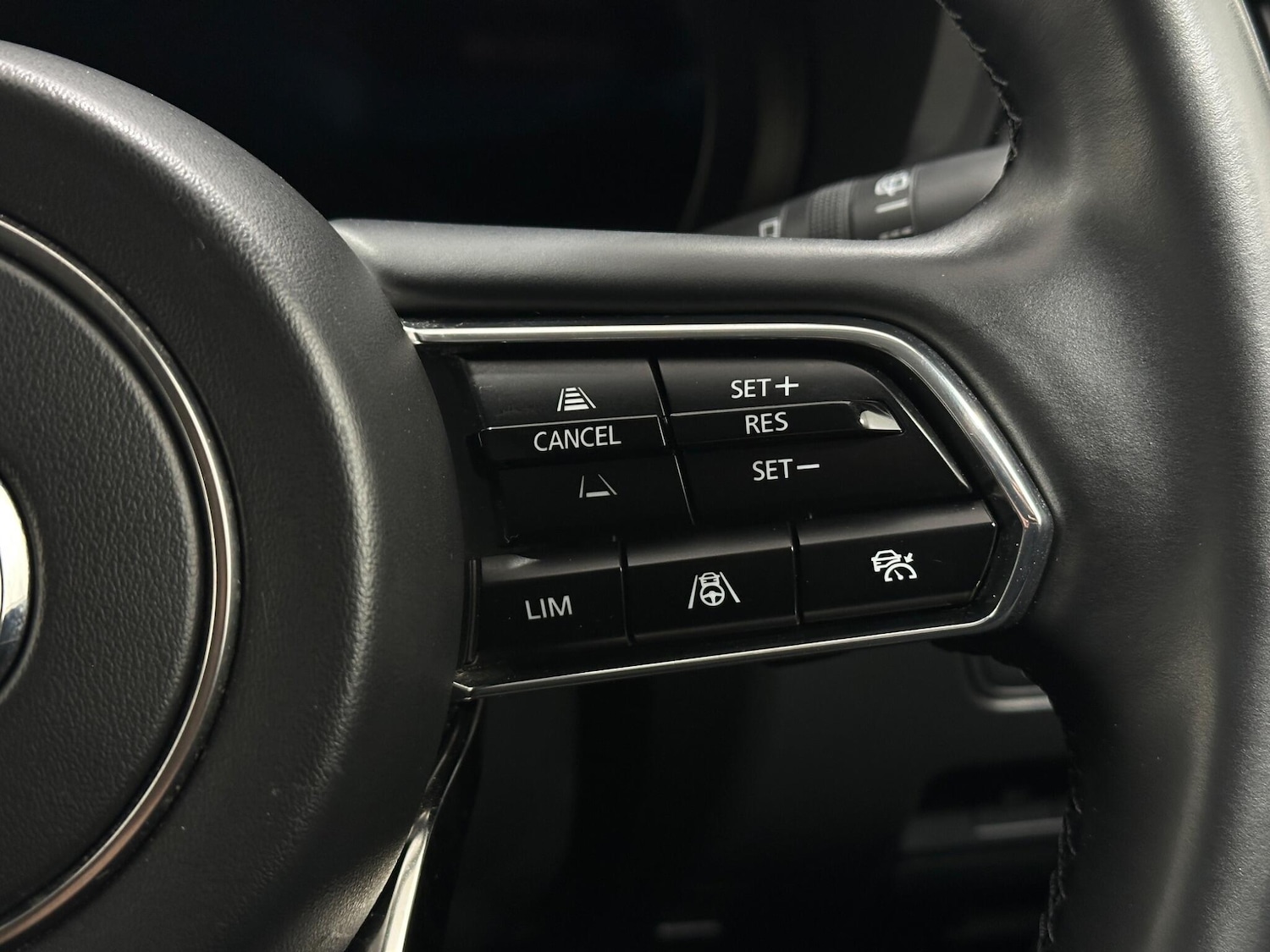 Used Mazda CX-60 2023 for sale - 77978143: Photo 16