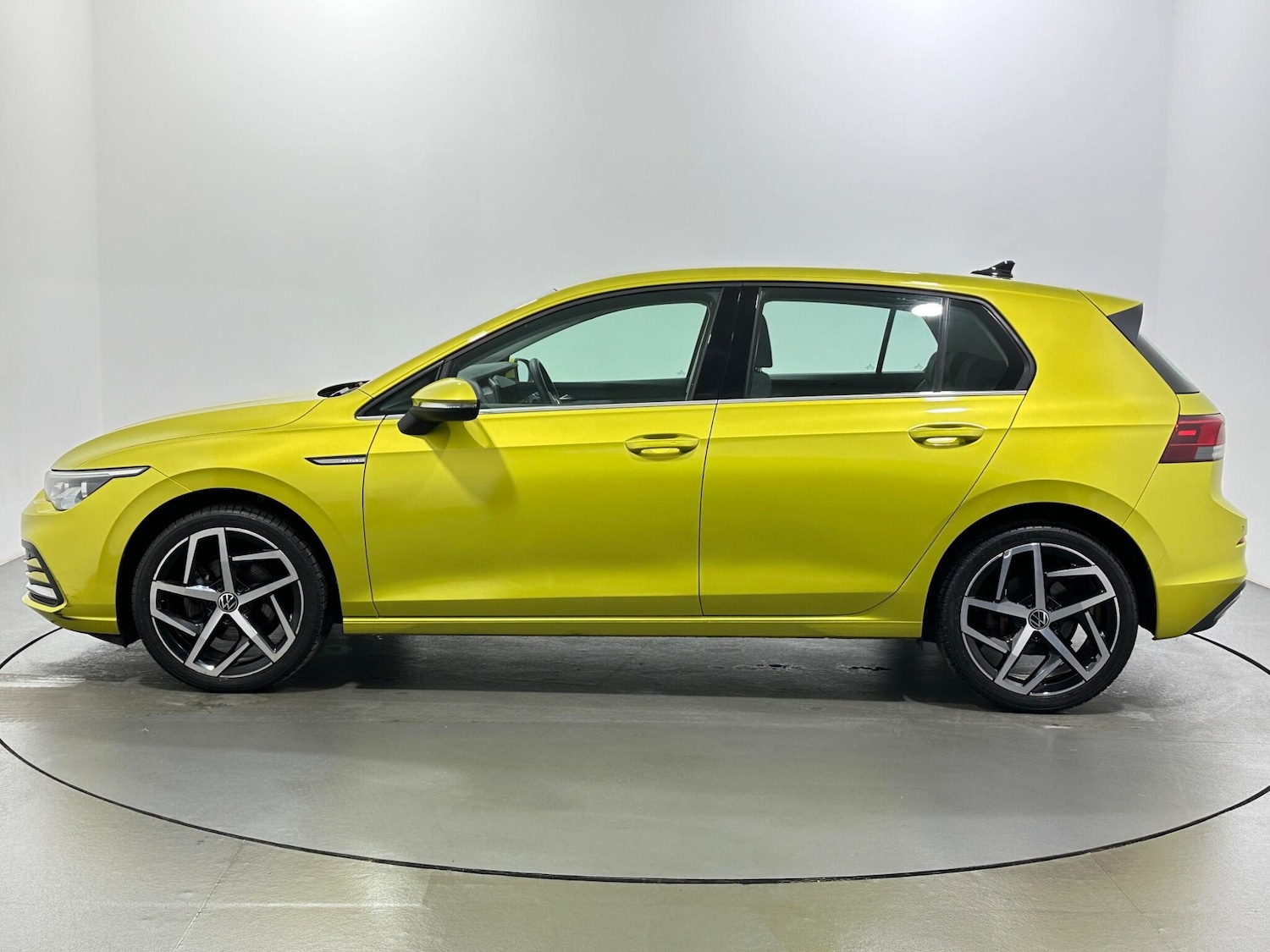 Used Volkswagen Golf 2020 for sale - 77144498: Photo 5