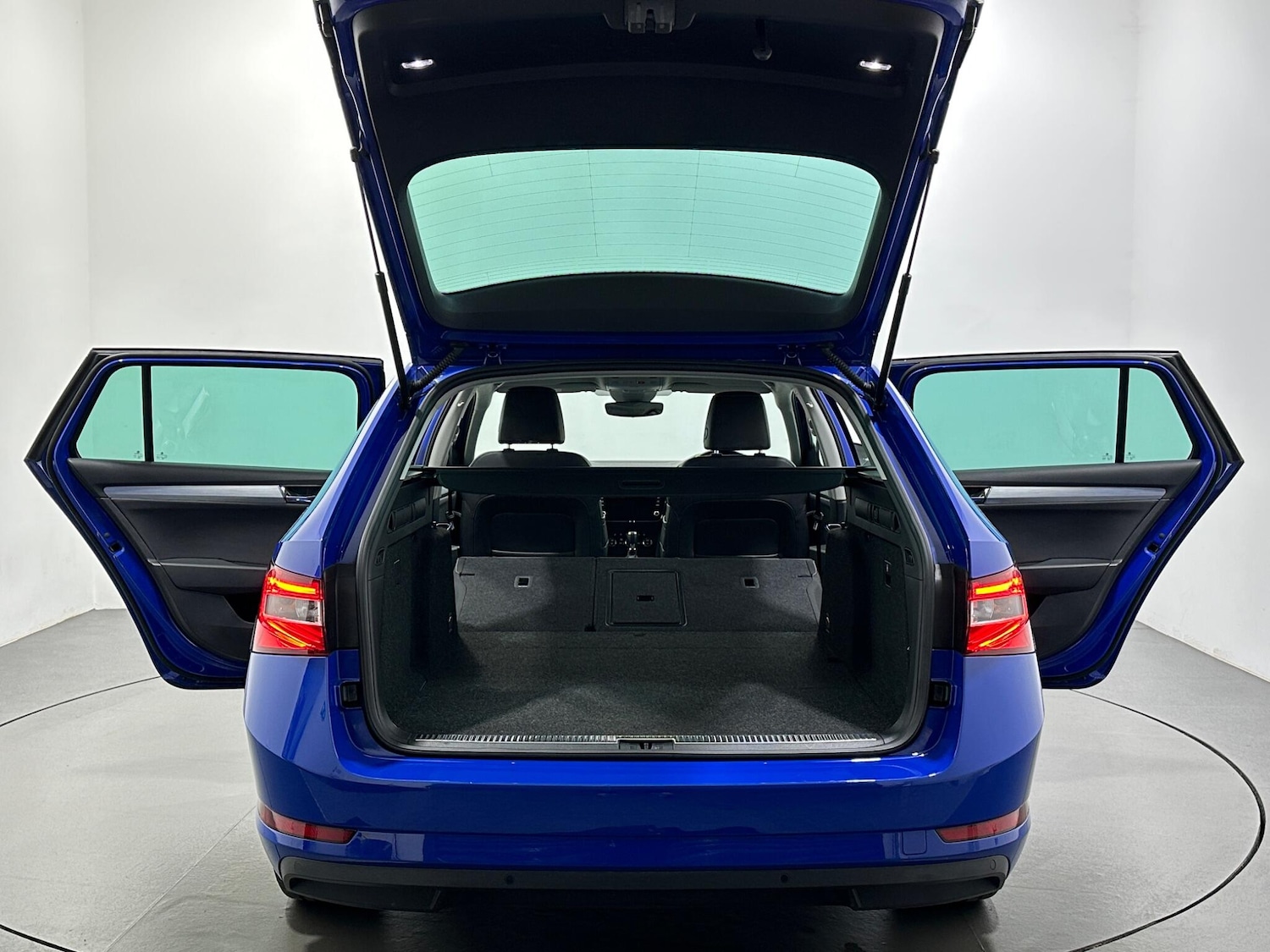 Used Skoda Superb 2021 for sale - 77237484: Photo 44