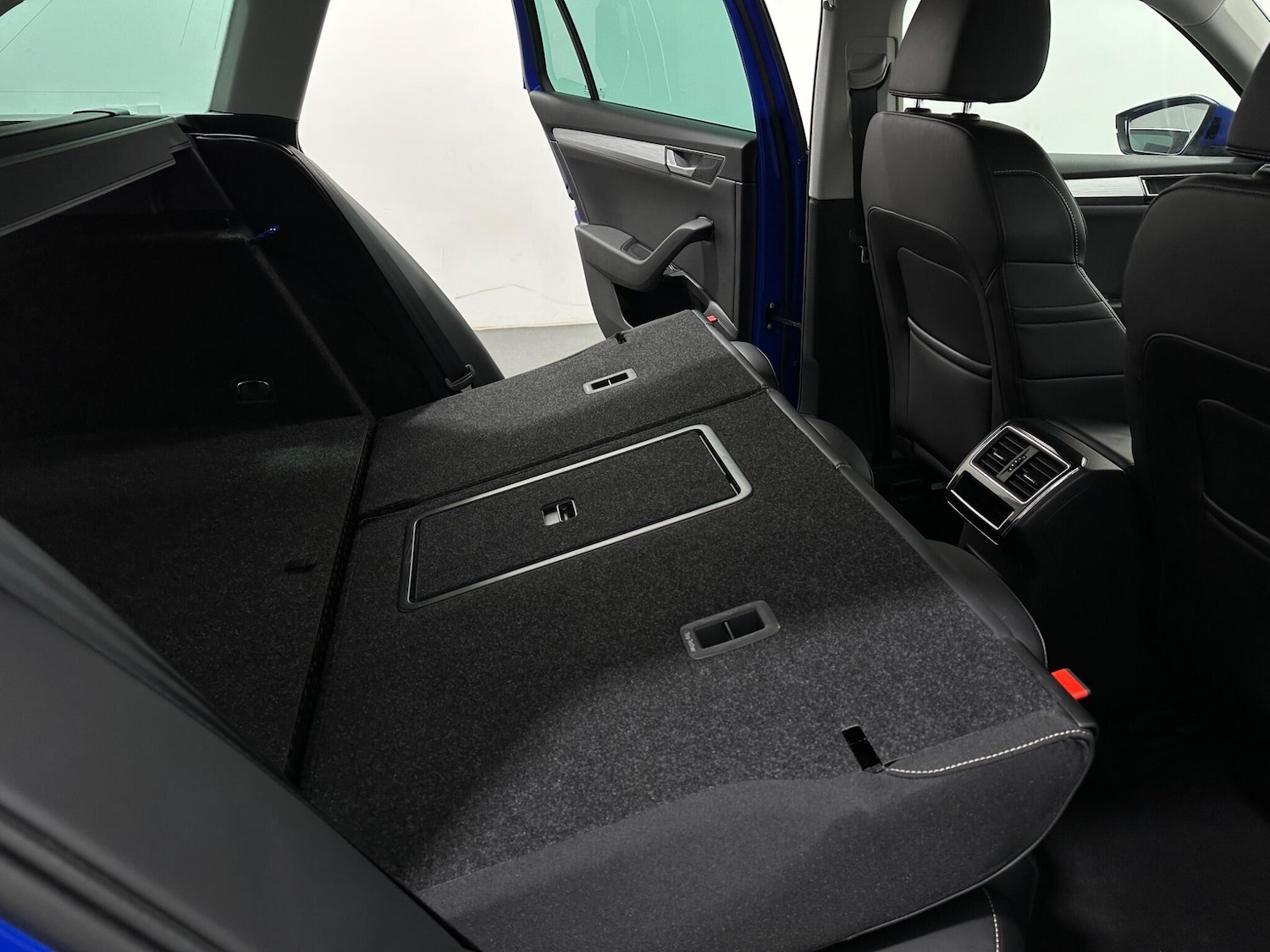 Used Skoda Superb 2021 for sale - 77237484: Photo 46