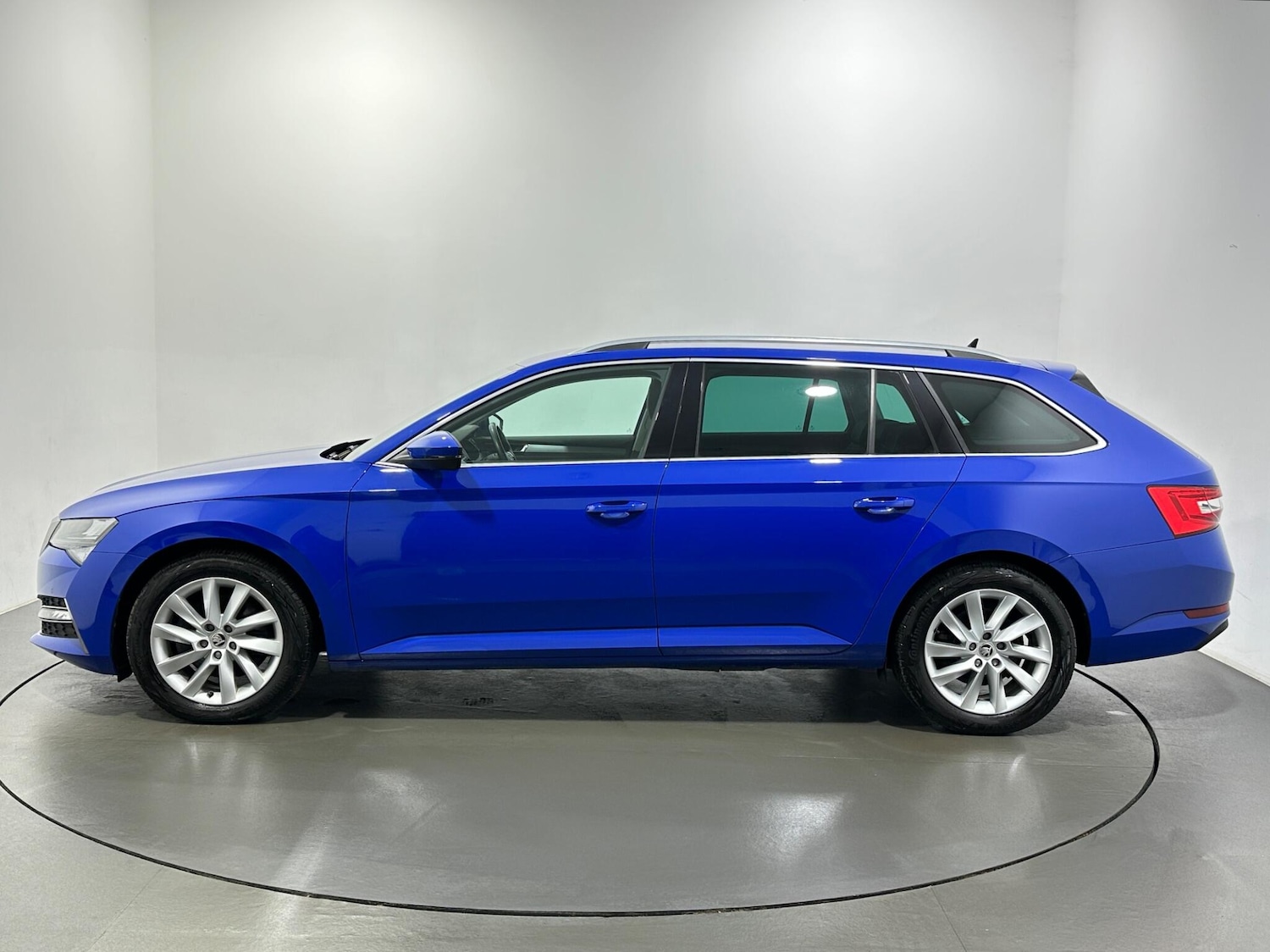 Used Skoda Superb 2021 for sale - 77237484: Photo 5