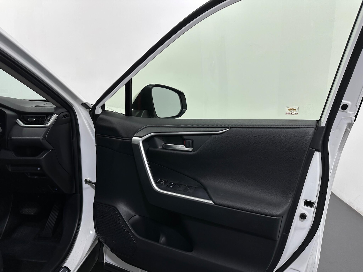 Used Toyota RAV4 2022 for sale - 76878595: Photo 30