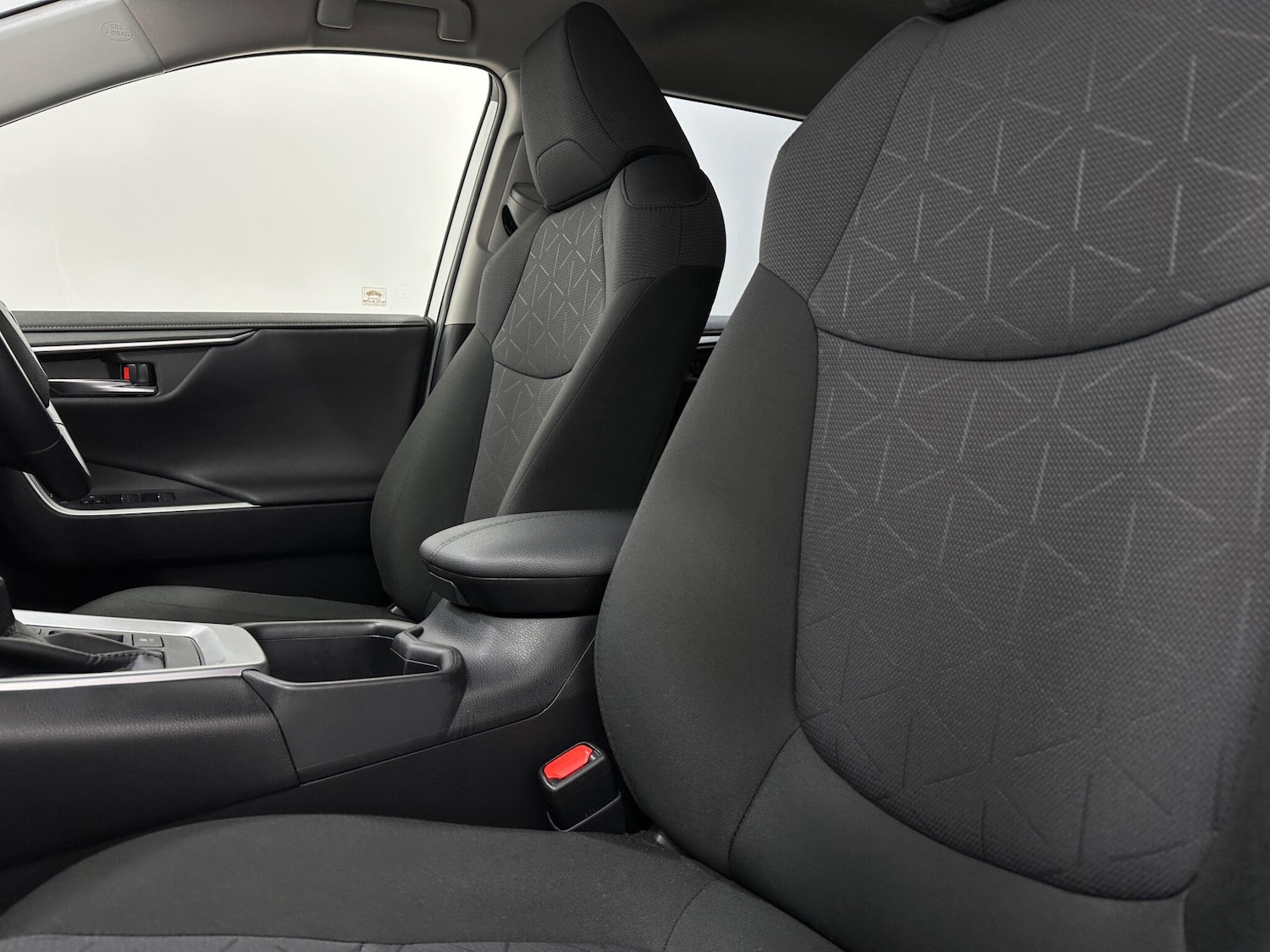 Used Toyota RAV4 2022 for sale - 76878595: Photo 32