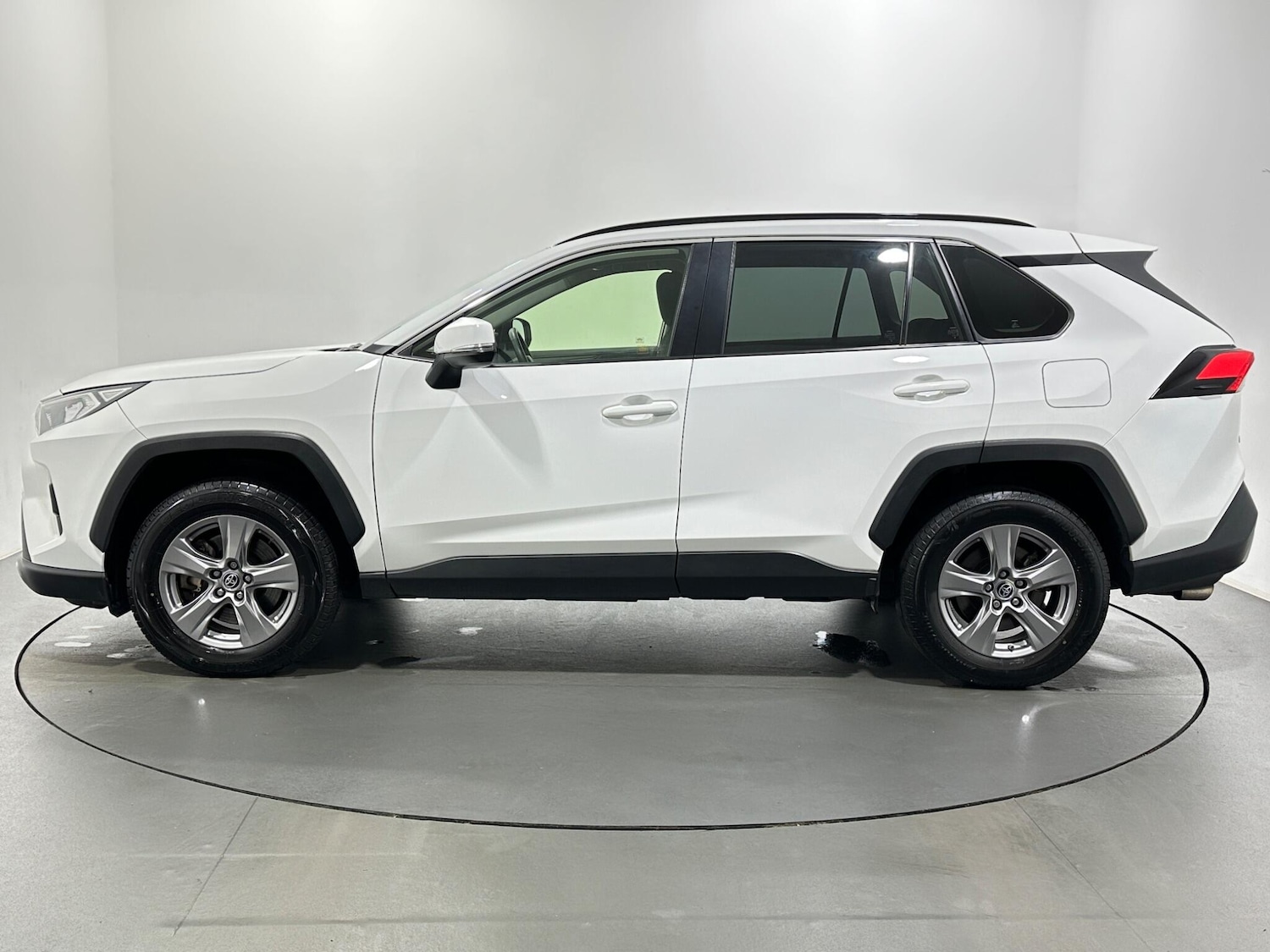 Used Toyota RAV4 2022 for sale - 76878595: Photo 5