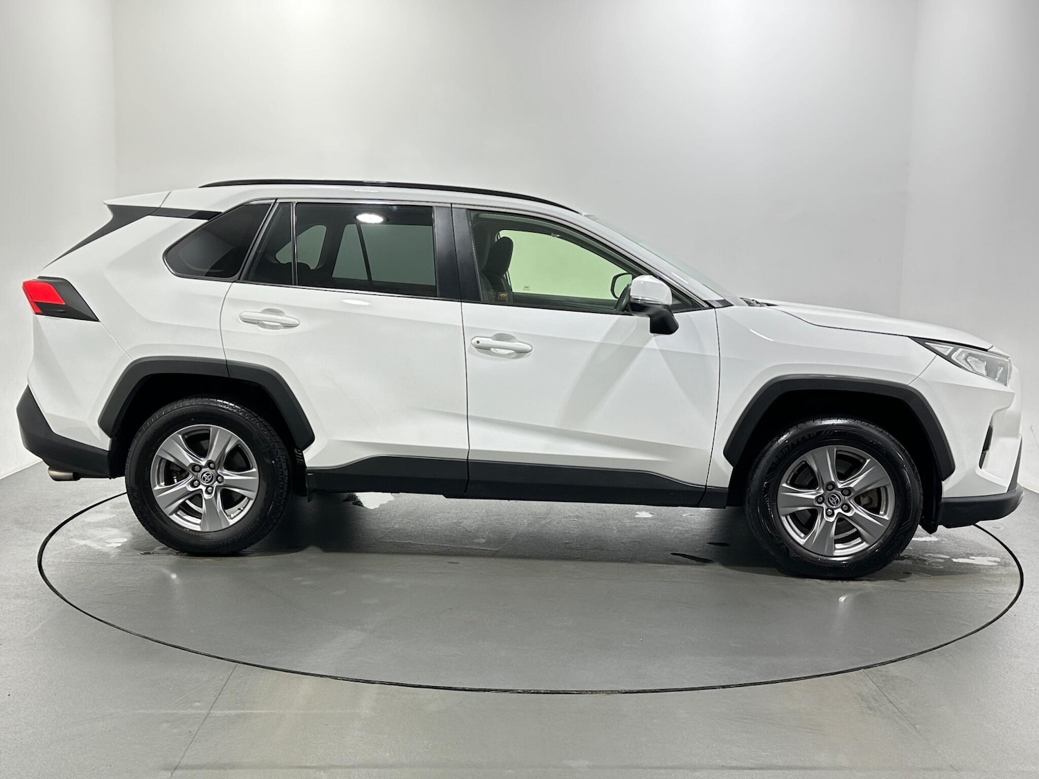 Used Toyota RAV4 2022 for sale - 76878595: Photo 9