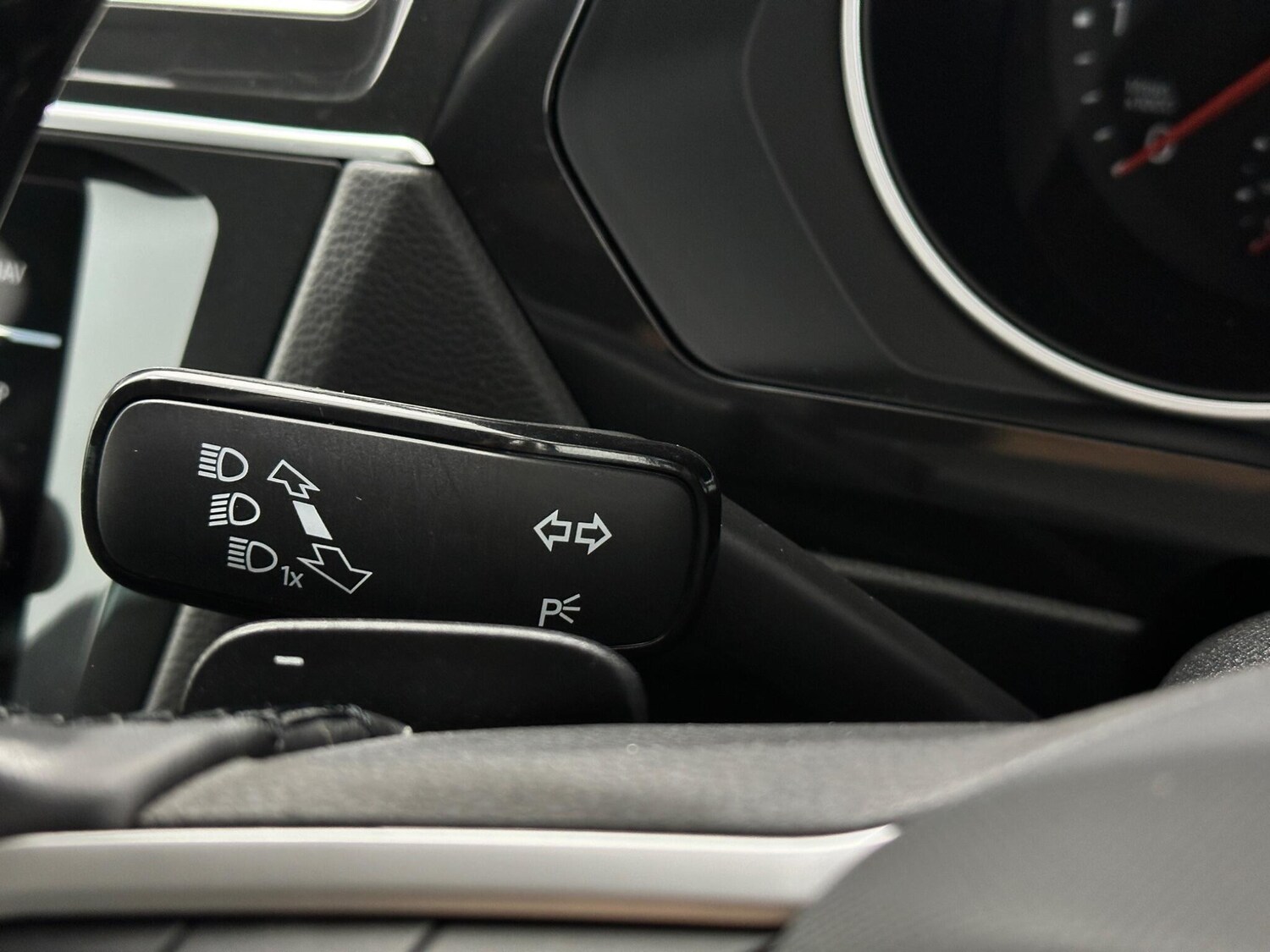 Used Volkswagen Tiguan for sale - 77892505: Photo 13