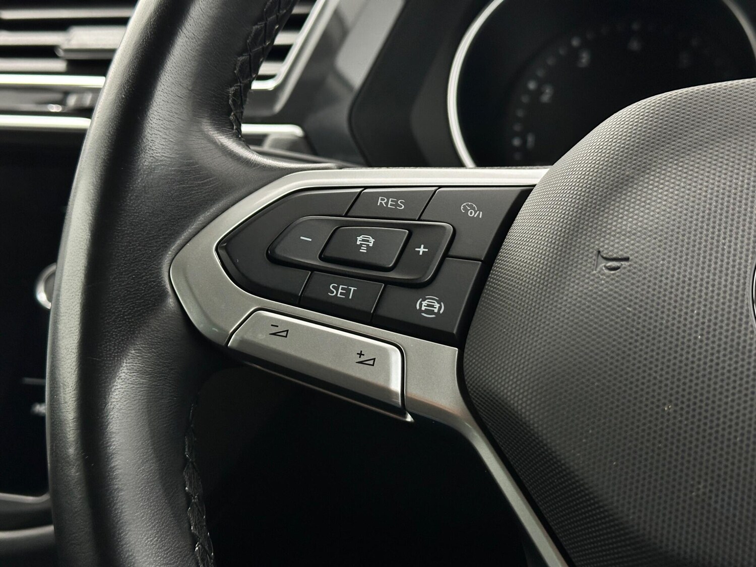 Used Volkswagen Tiguan for sale - 77892505: Photo 14