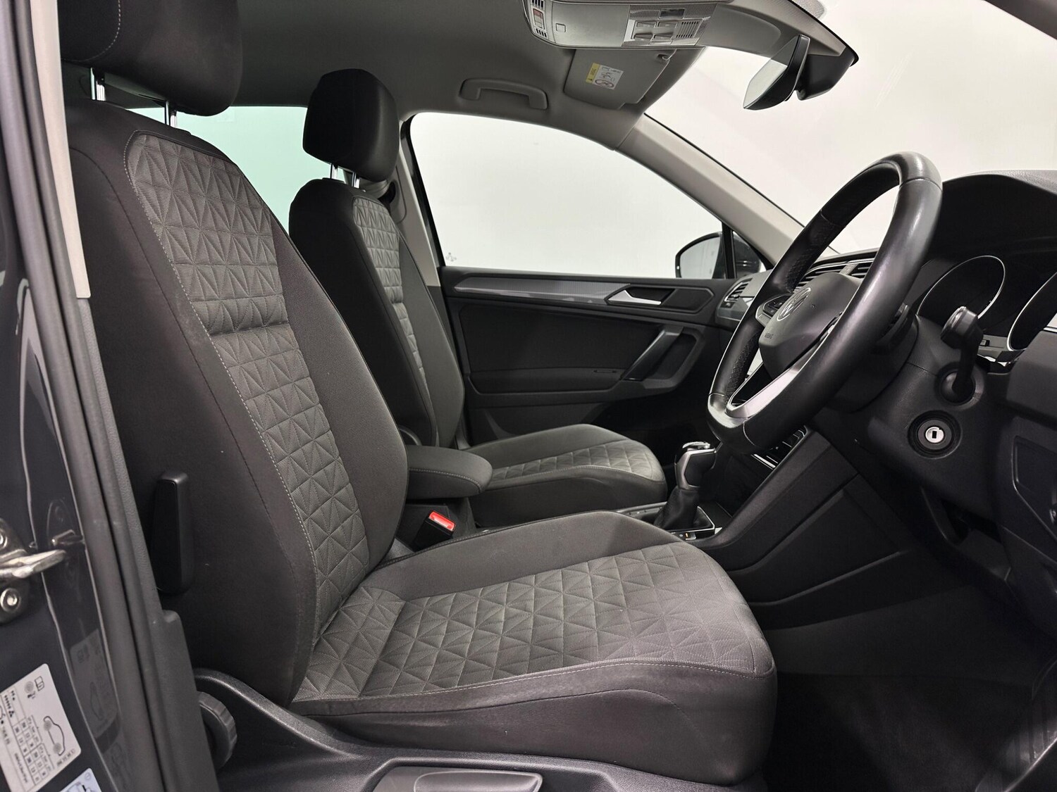 Used Volkswagen Tiguan for sale - 77892505: Photo 32