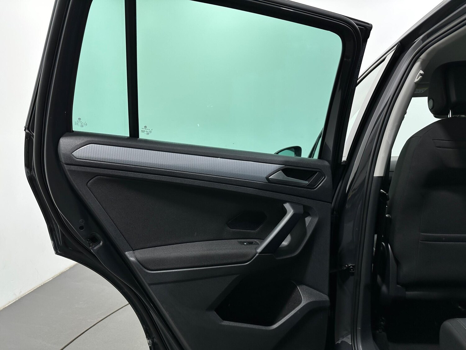 Used Volkswagen Tiguan for sale - 77892505: Photo 41