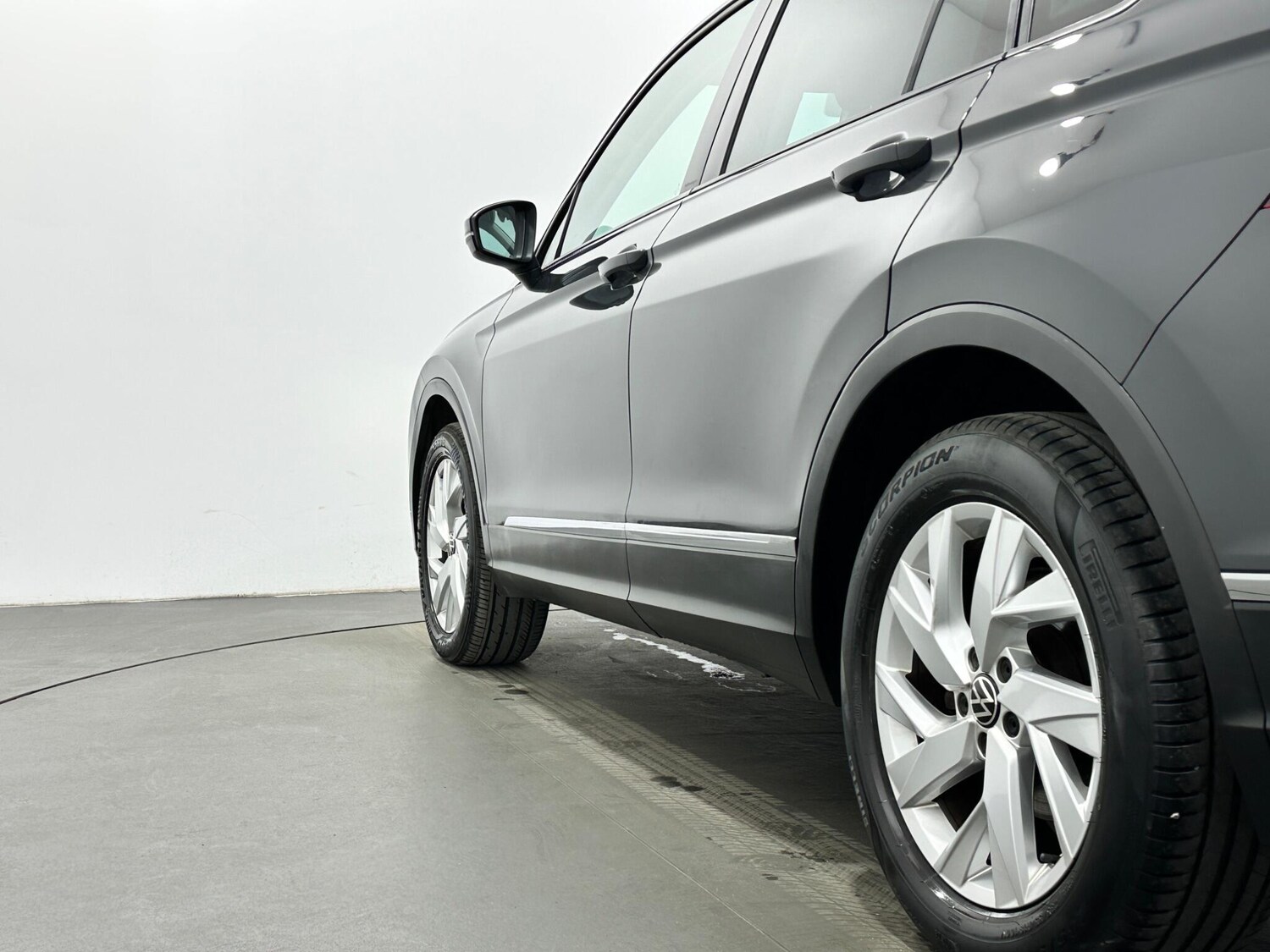 Used Volkswagen Tiguan for sale - 77892505: Photo 50