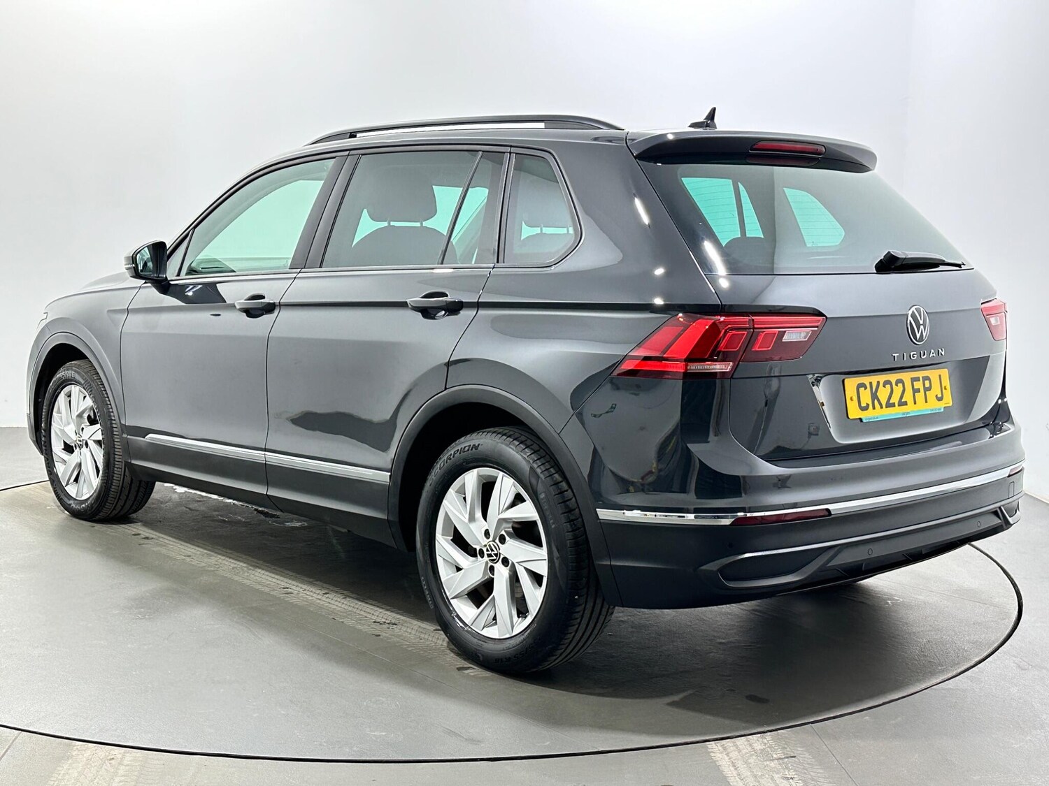 Used Volkswagen Tiguan for sale - 77892505: Photo 6