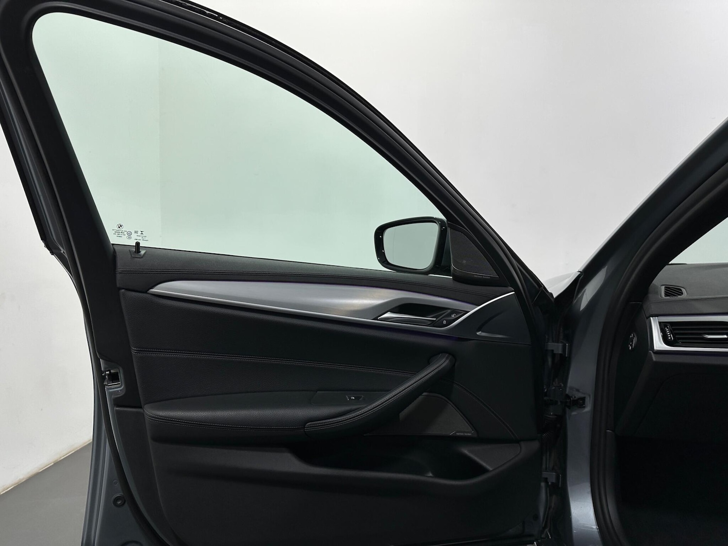 Used BMW 5 Series 2019 for sale - 78115327: Photo 38