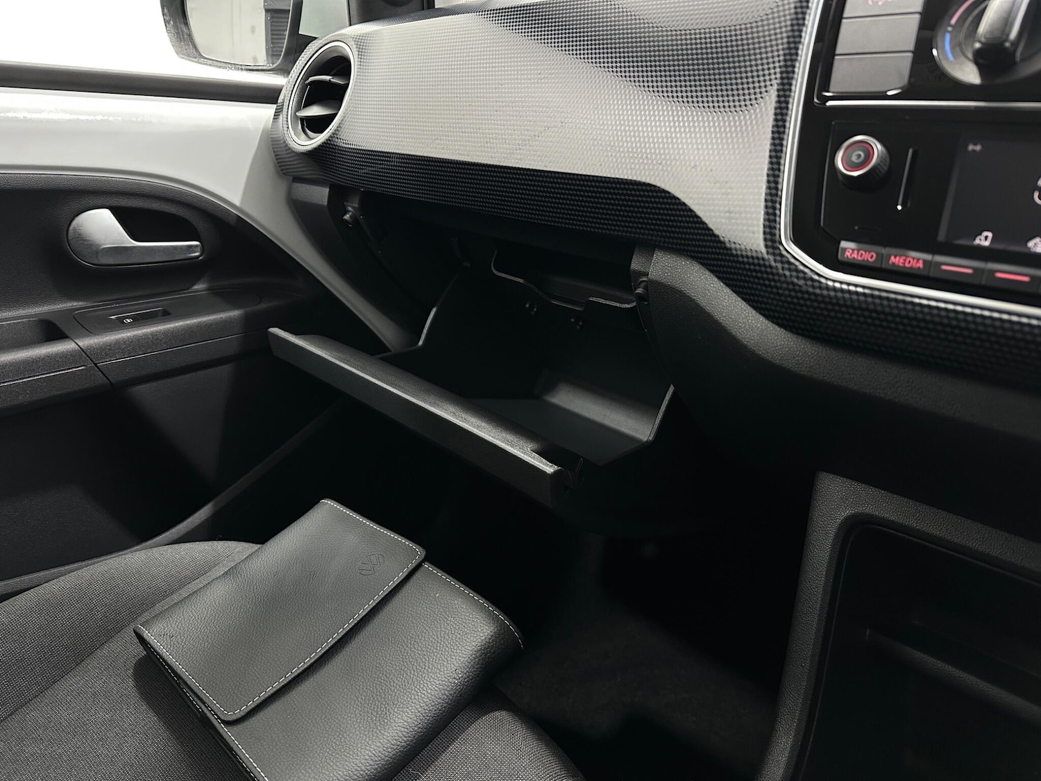 Used Volkswagen up! 2021 for sale - 77455593: Photo 24